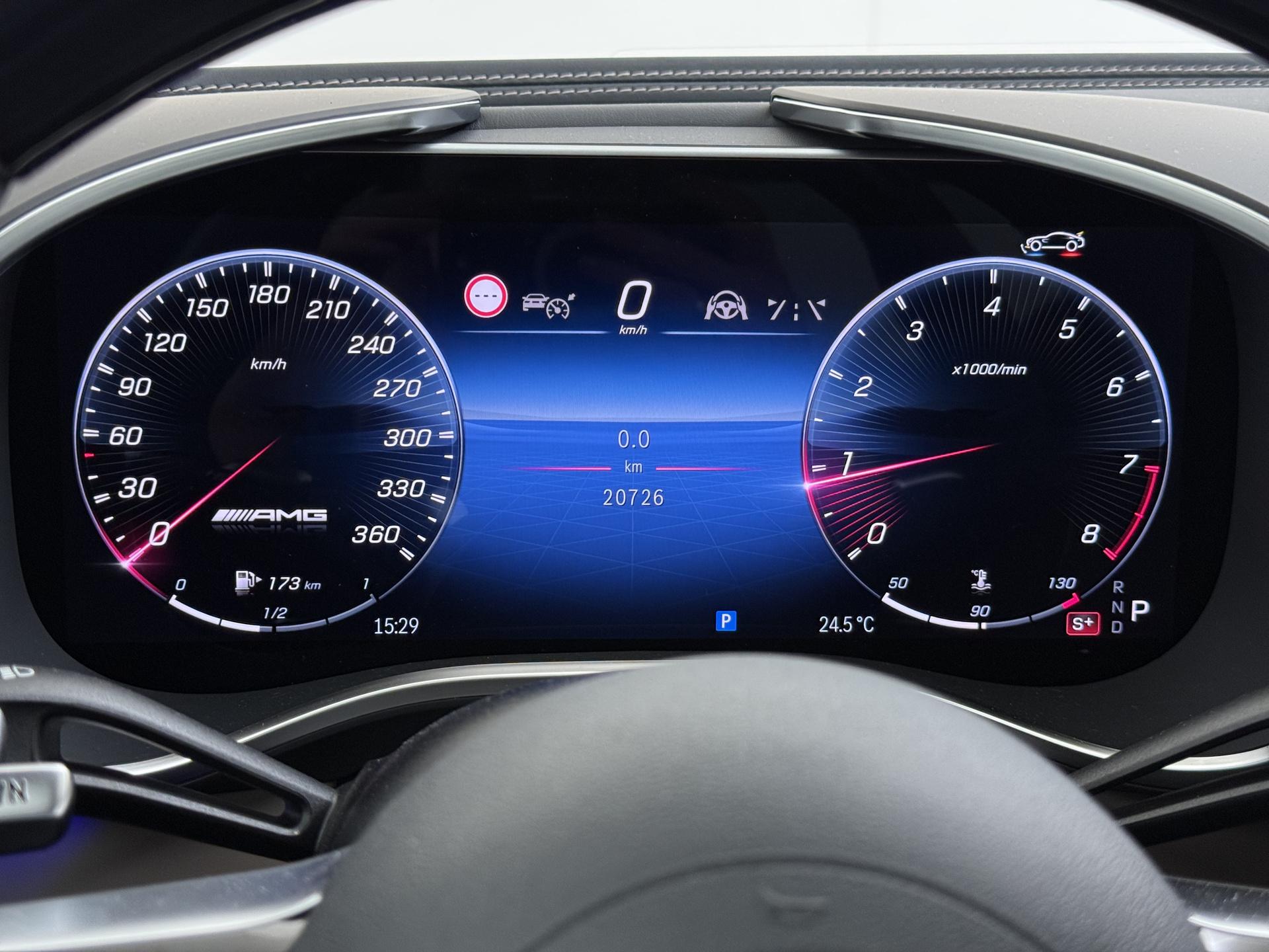 Mercedes-Benz AMG GT AMG 63 4MATIC+ 35