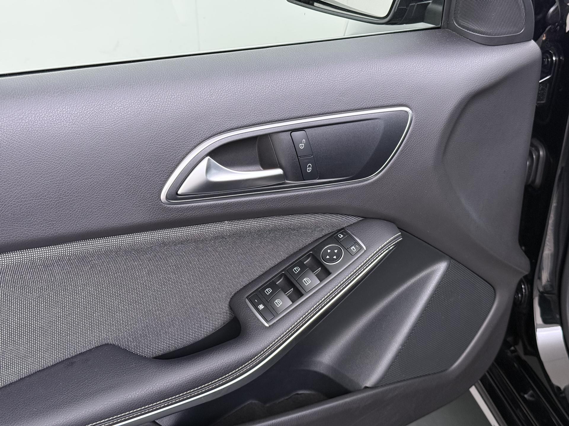 Mercedes-Benz A-klasse 180 Business Solution 10