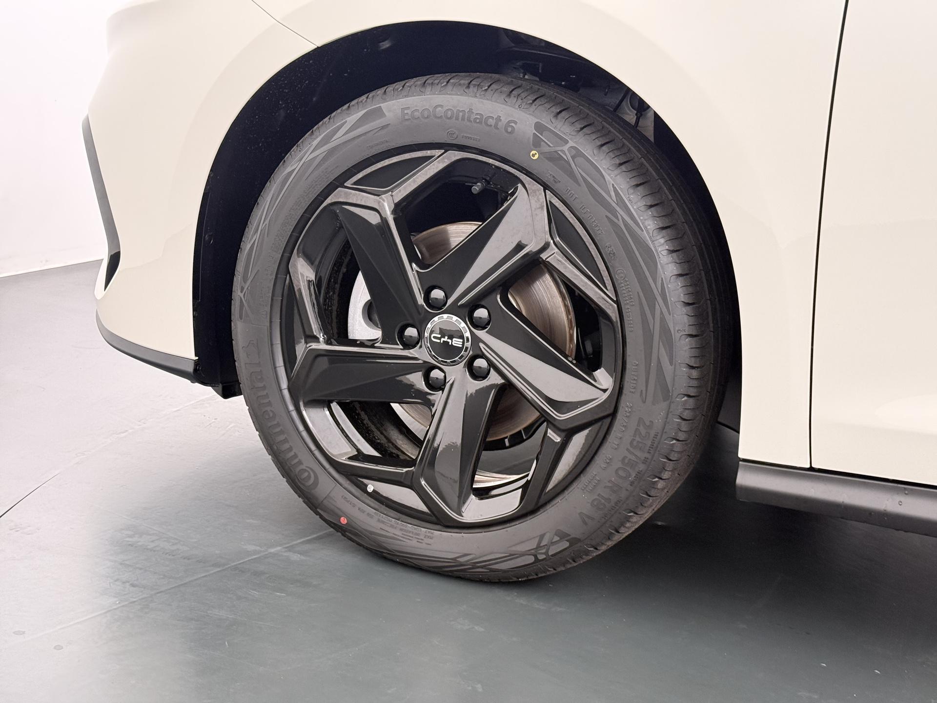 BYD SEAL 6 Touring 1.5 DM-i Comfort 11