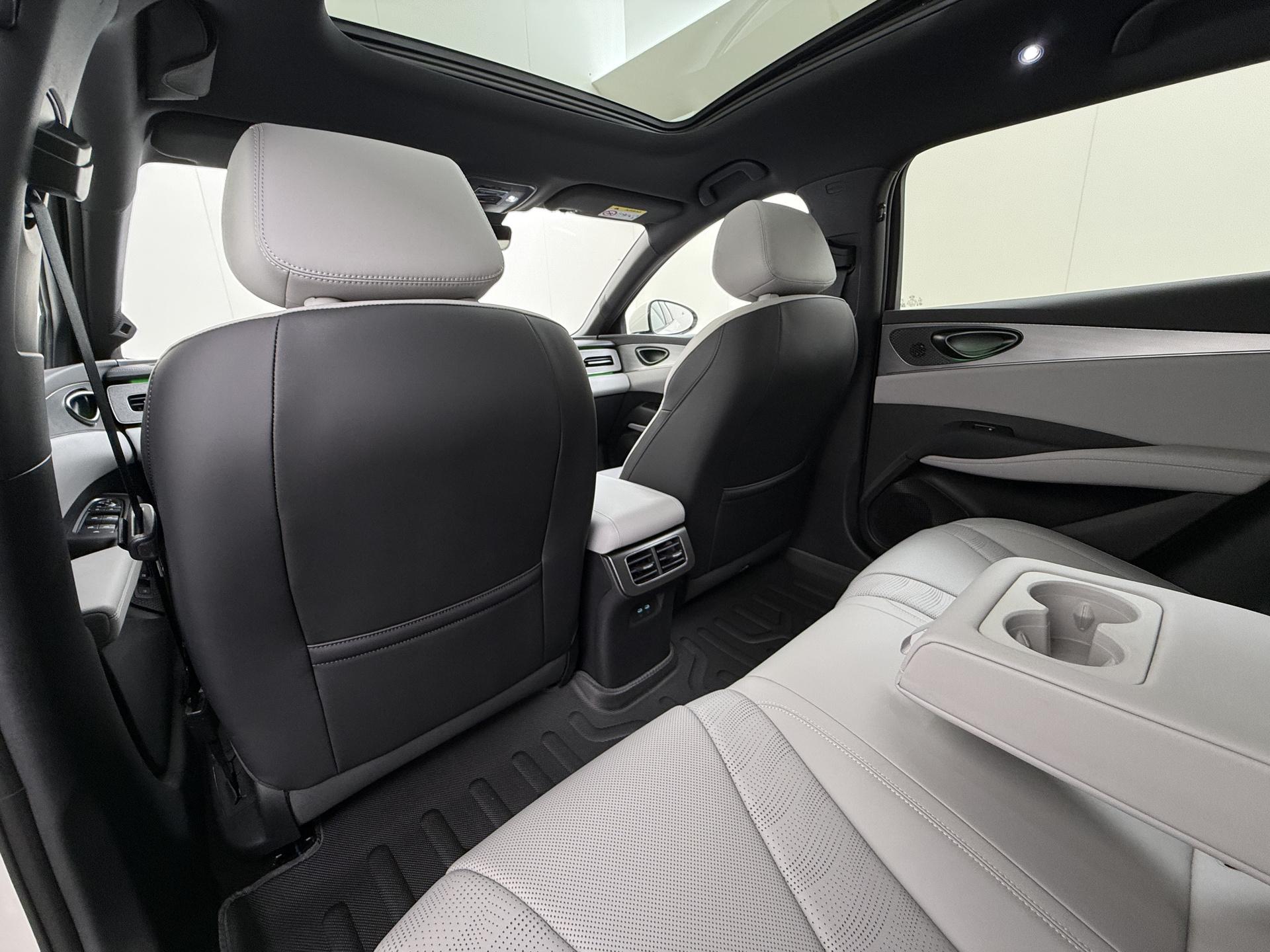 BYD SEAL 6 Touring 1.5 DM-i Comfort 18