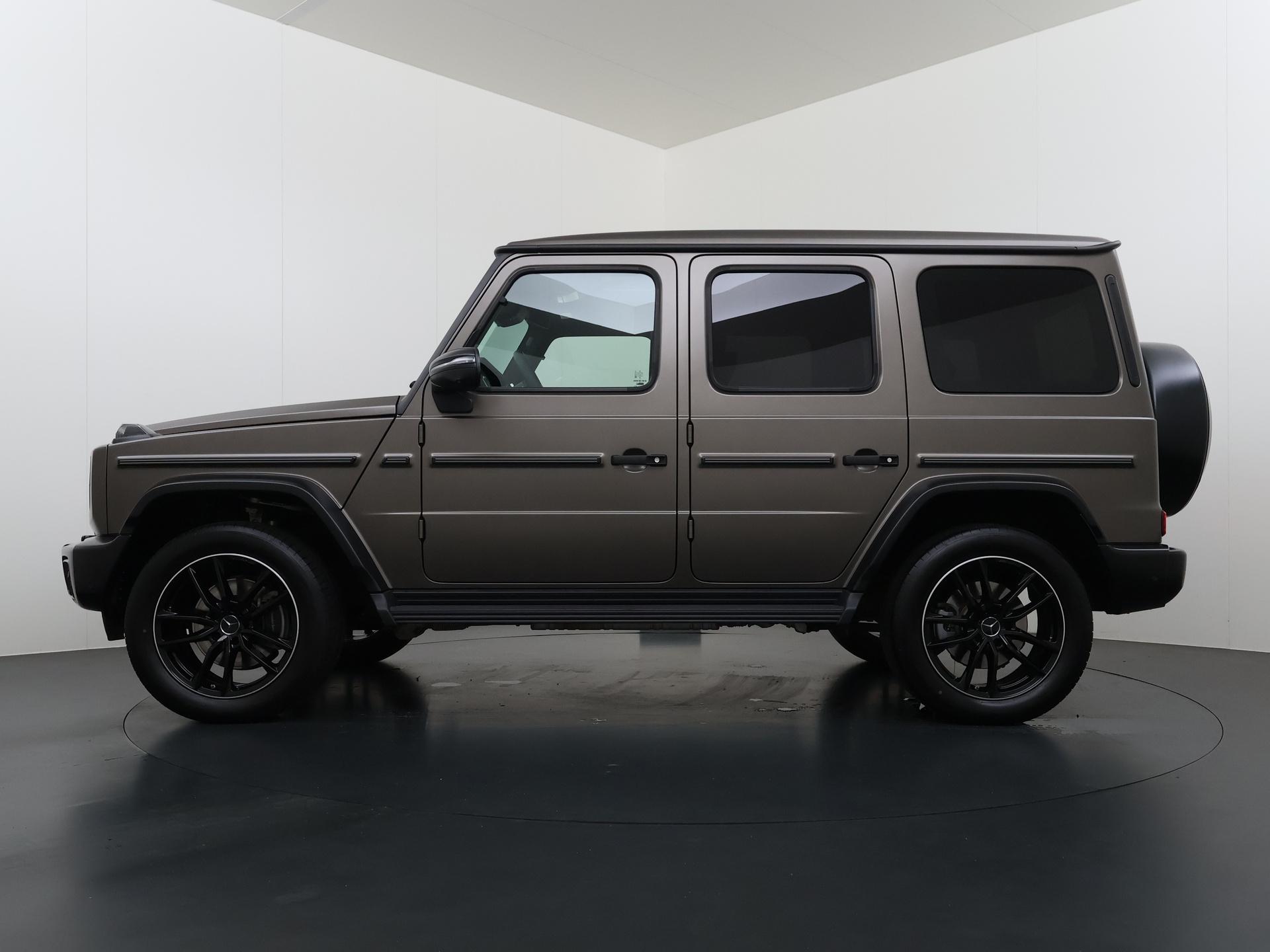 Mercedes-Benz G-klasse 500 1