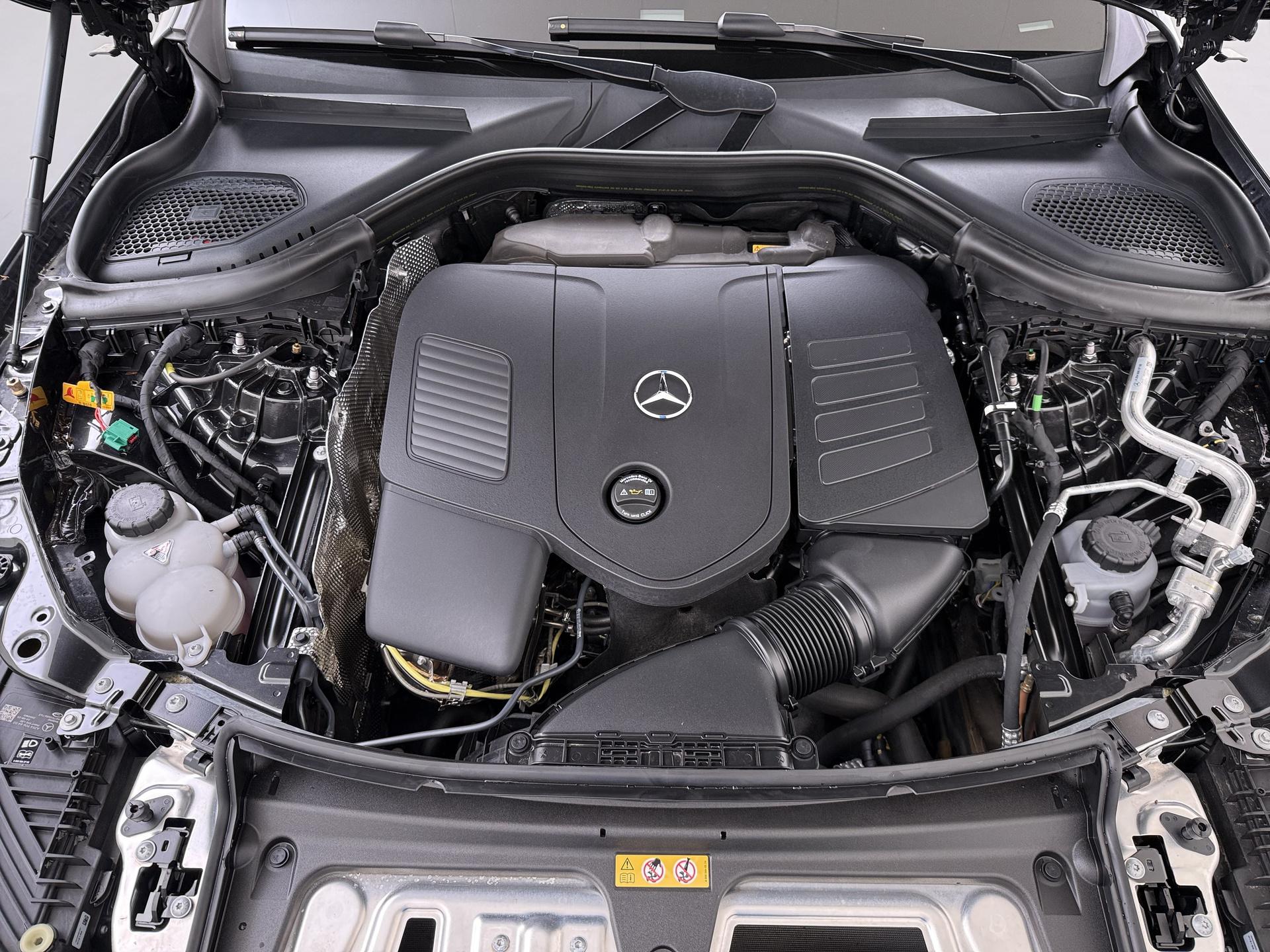 Mercedes-Benz GLC-klasse 300e 4MATIC AMG Line 21