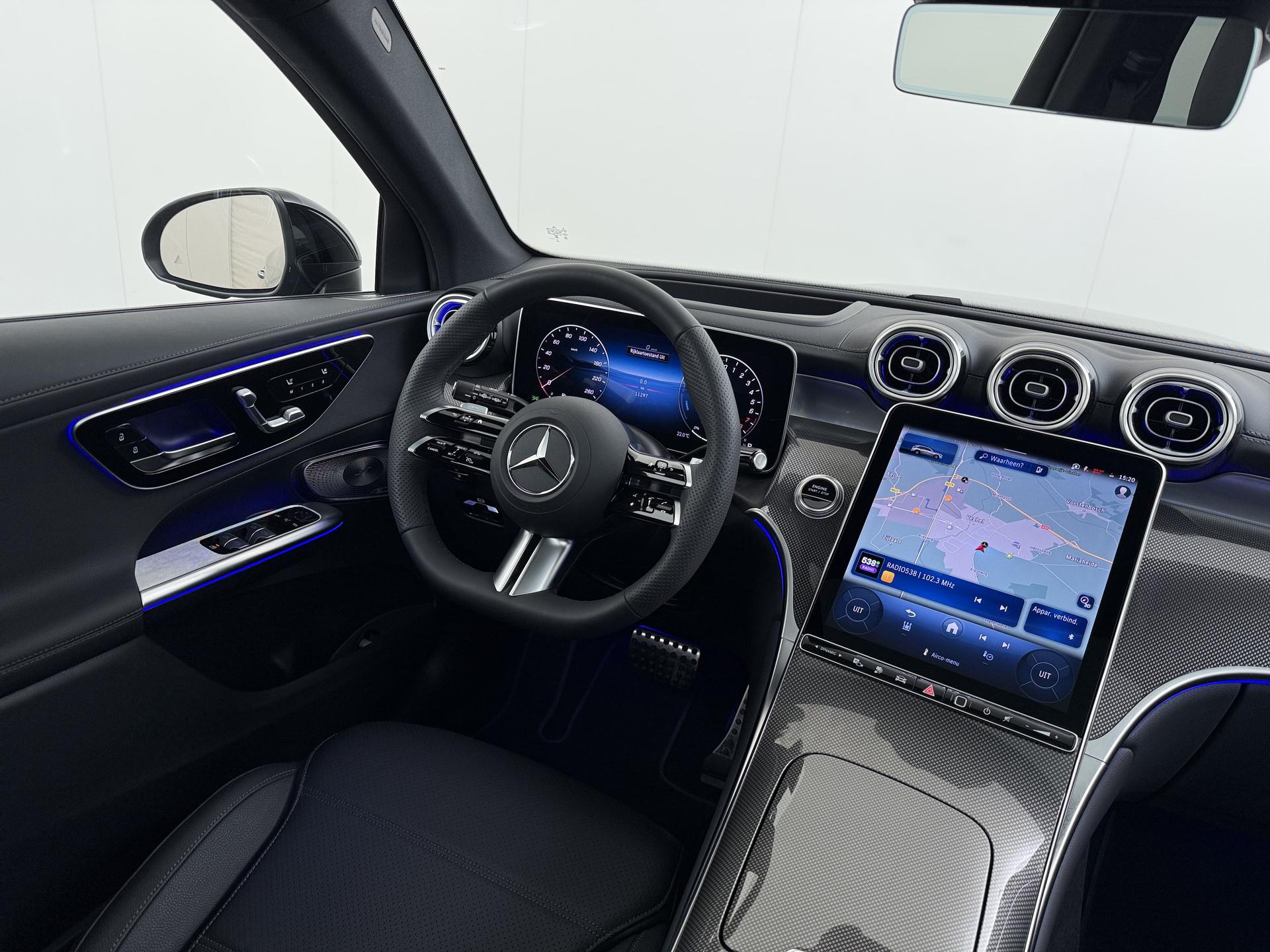 Mercedes-Benz GLC-klasse 300e 4MATIC AMG Line 32