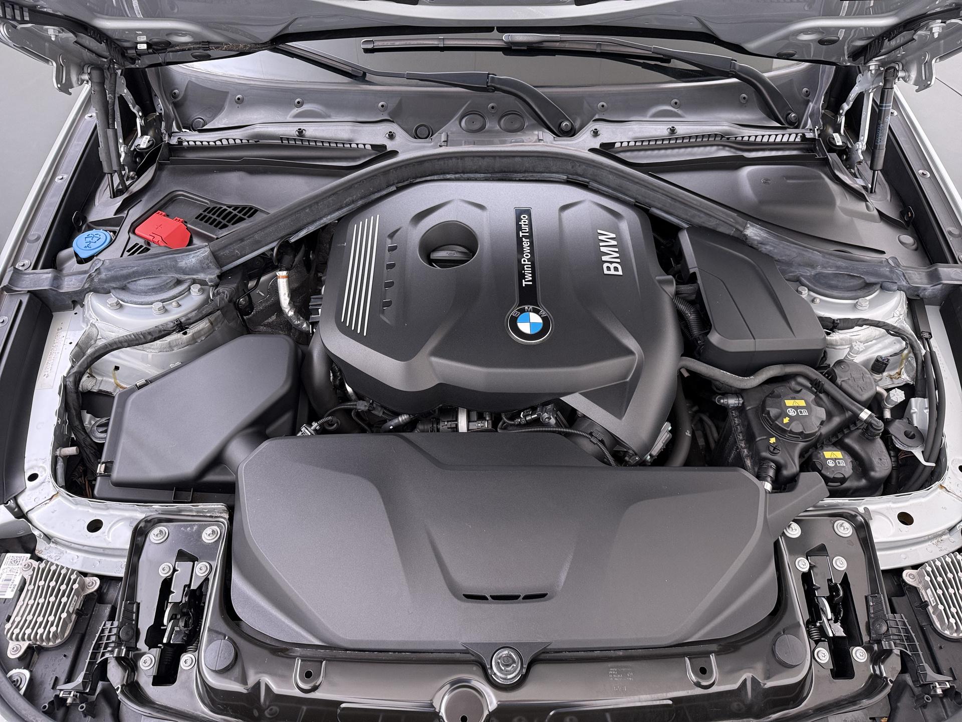 BMW 3-serie Gran Turismo 320i High Executive Edition 10