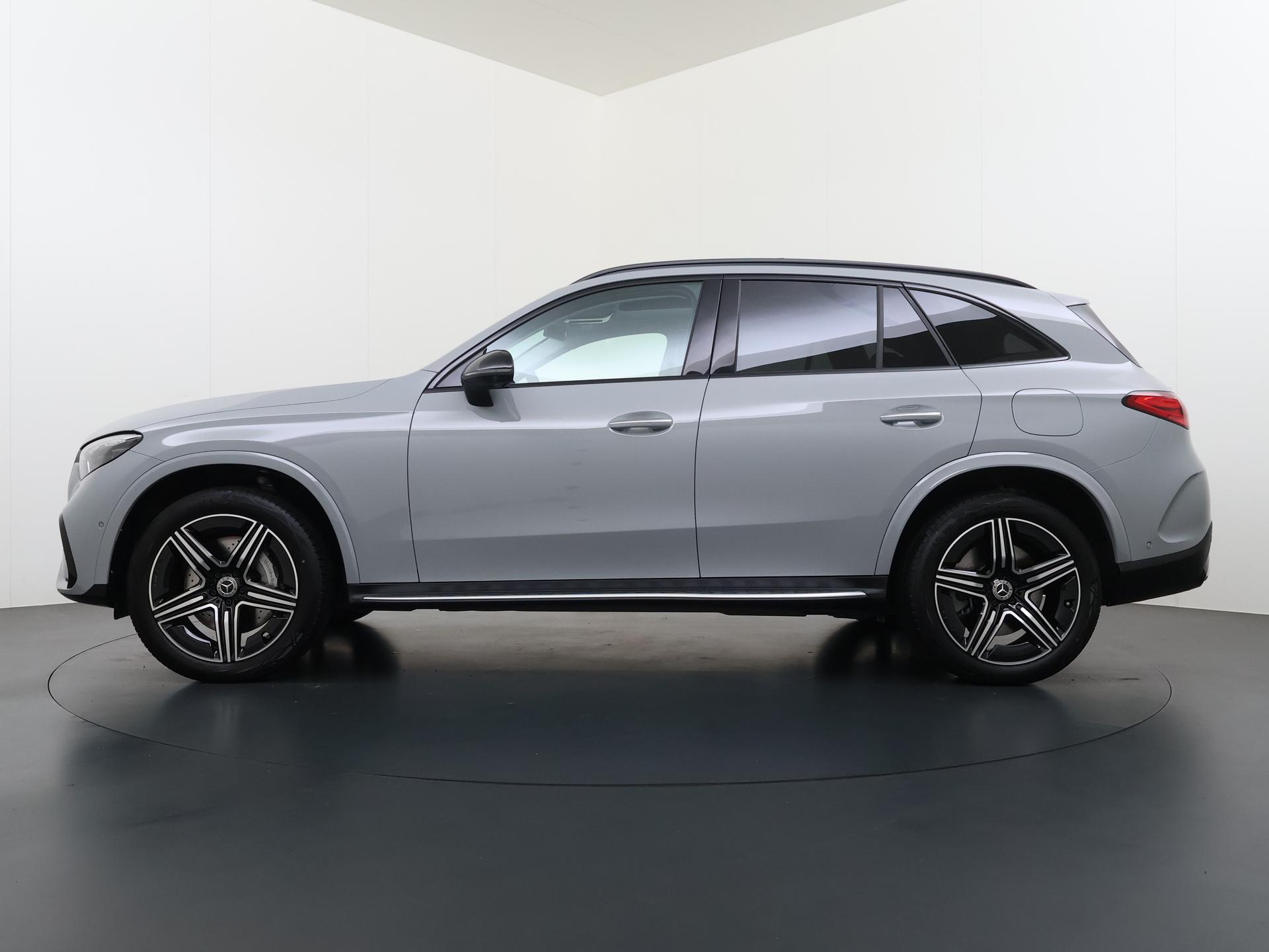 Mercedes-Benz GLC-klasse 300e 4MATIC AMG Line Premium Plus 2
