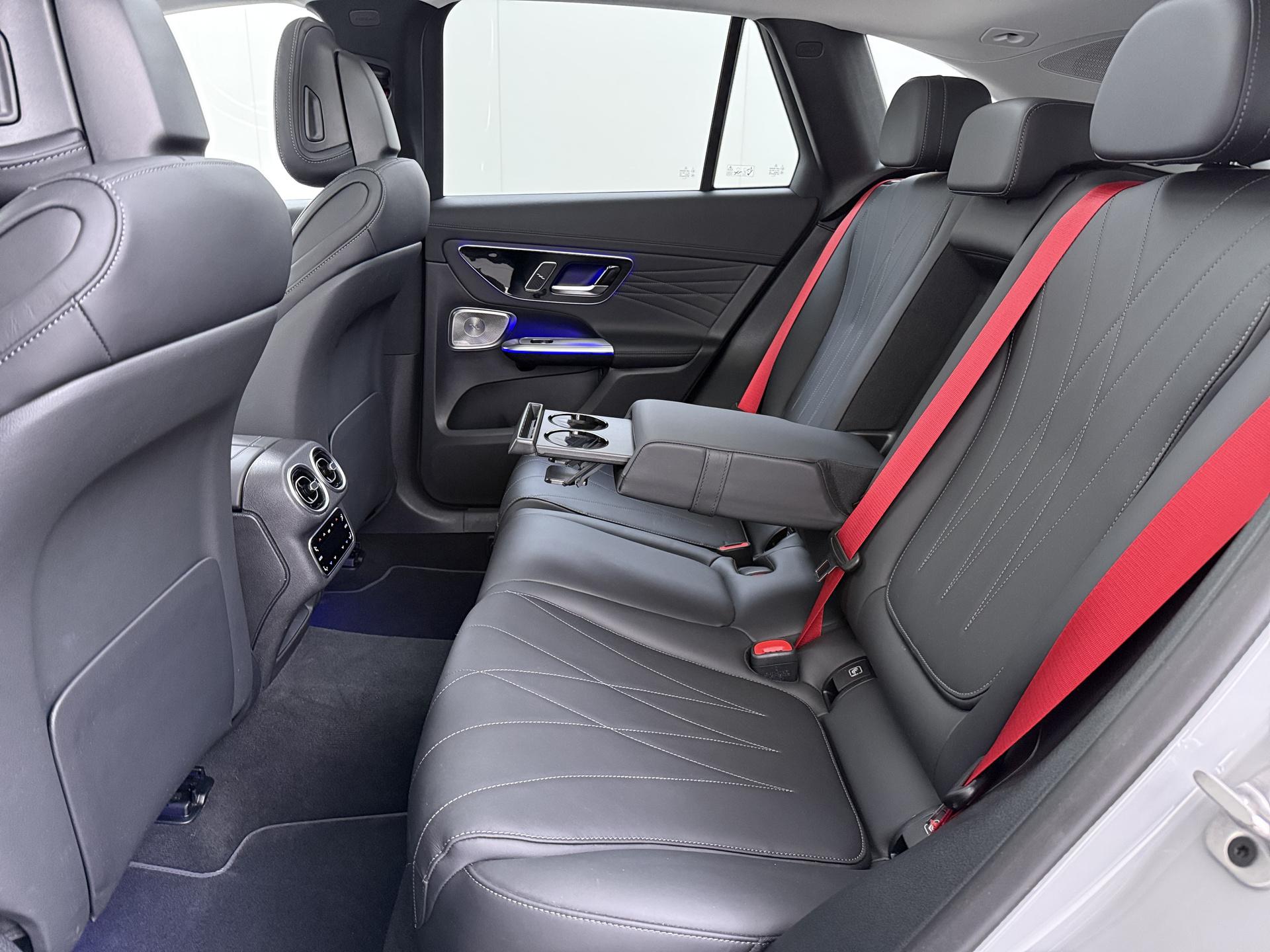Mercedes-Benz GLC-klasse 300e 4MATIC AMG Line Premium Plus 31