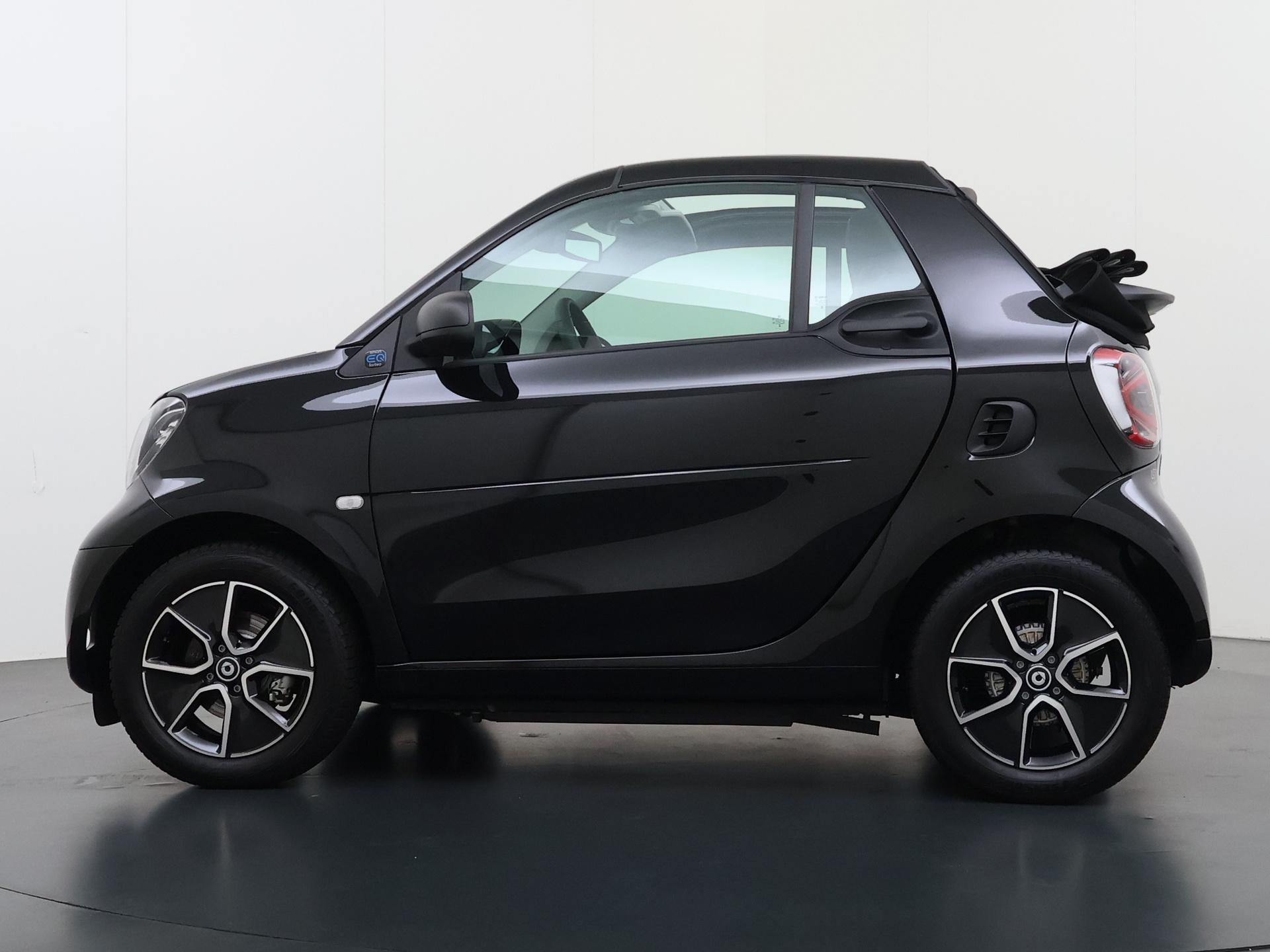 Smart fortwo cabrio EQ 2