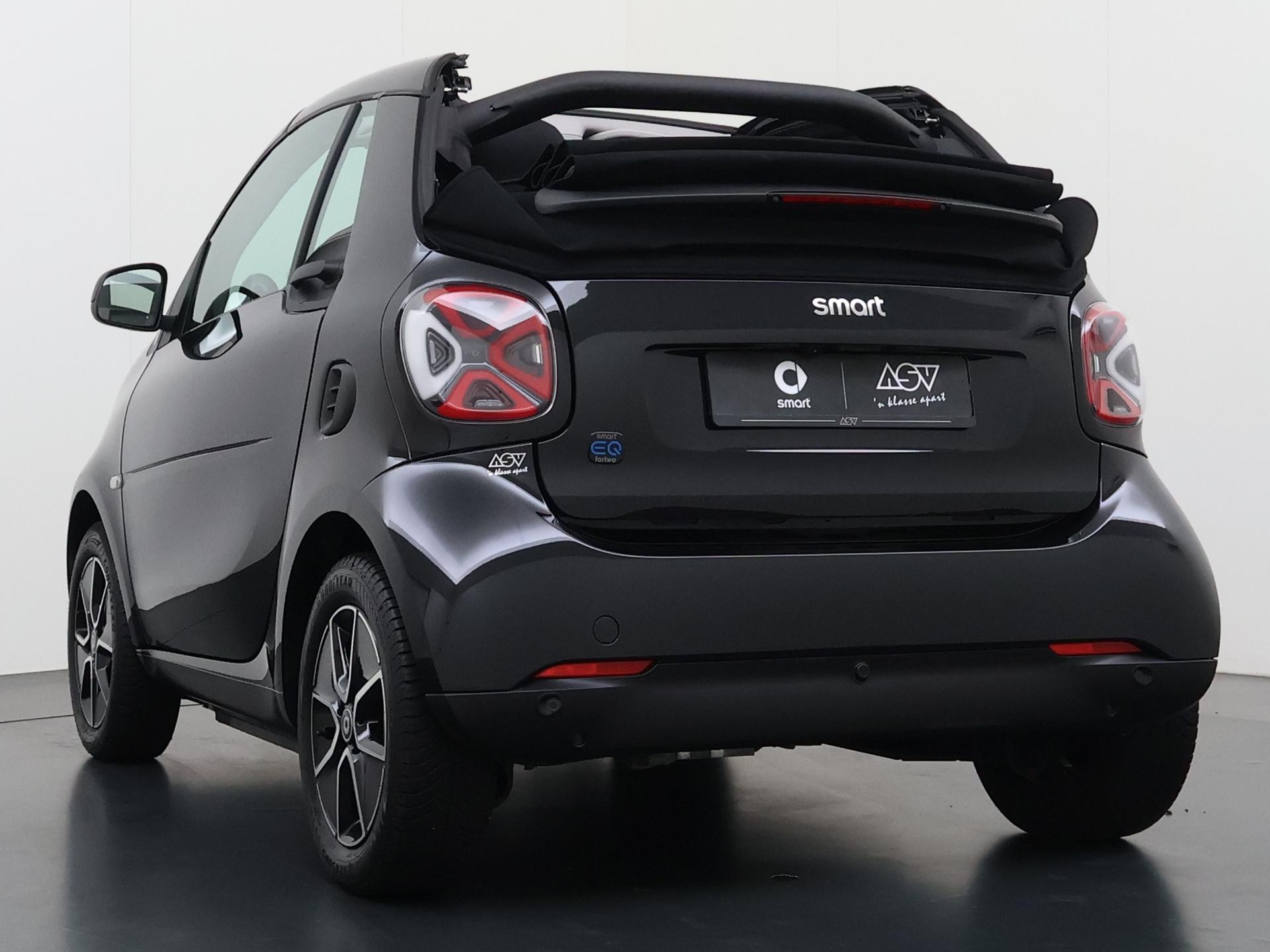 Smart fortwo cabrio EQ 4
