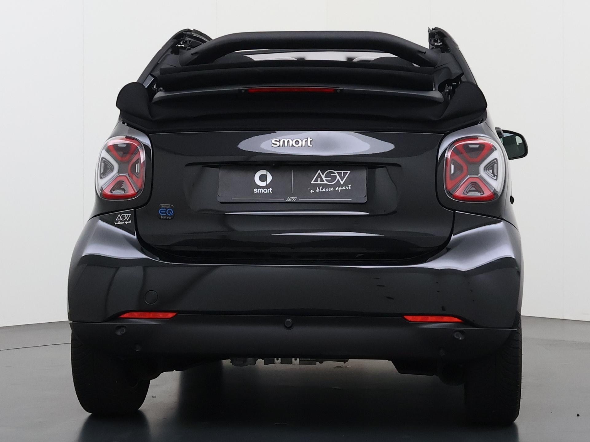 Smart fortwo cabrio EQ 6