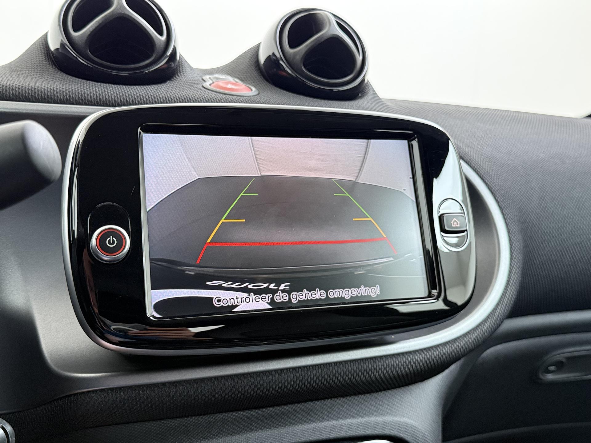 Smart fortwo cabrio EQ 7