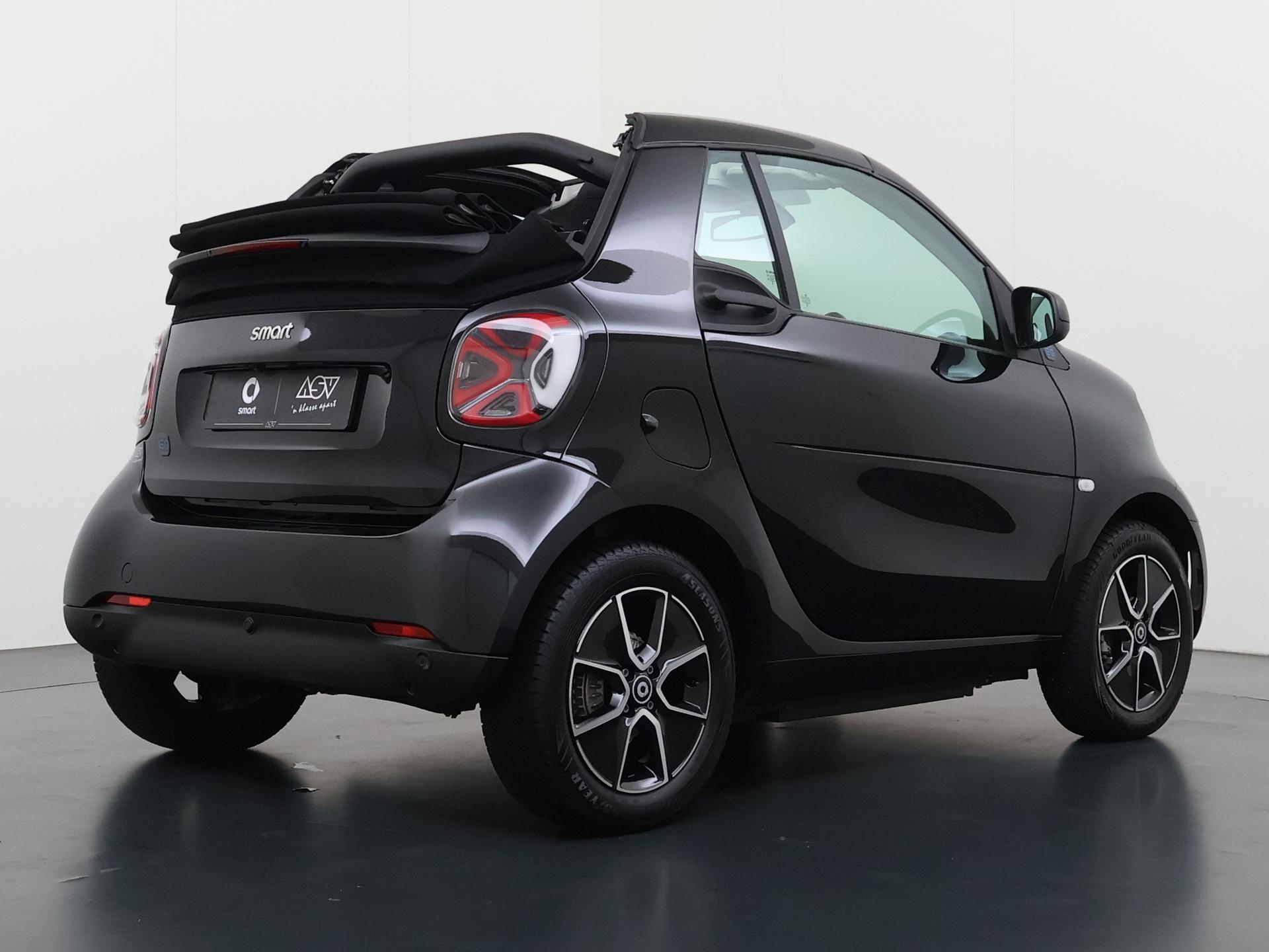 Smart fortwo cabrio EQ 8