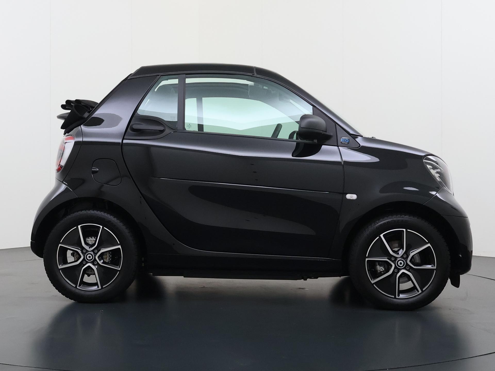 Smart fortwo cabrio EQ 9