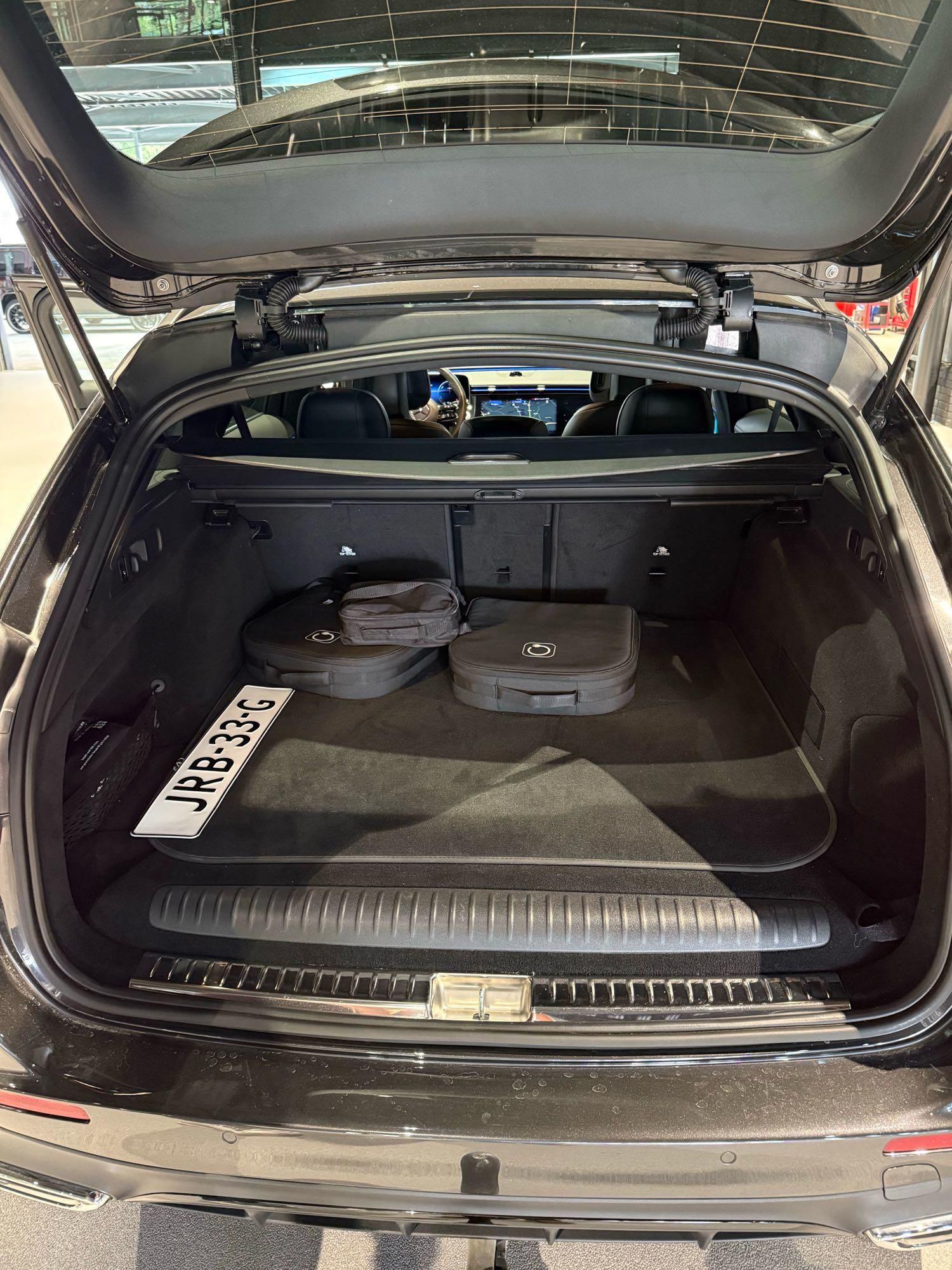 Mercedes-Benz E-klasse Estate 300 de AMG Line 10