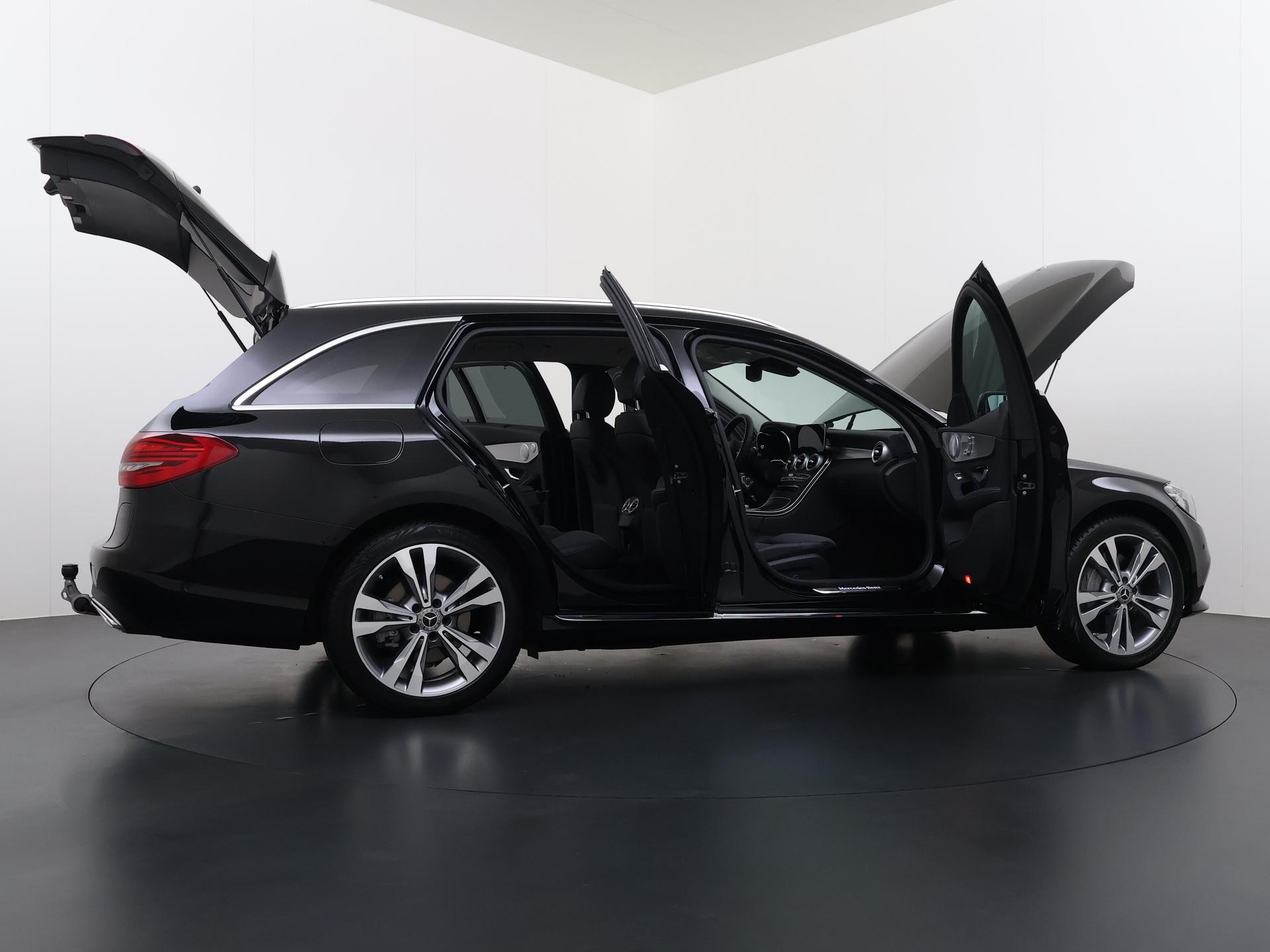 Mercedes-Benz C-klasse Estate 300 e Advantage Pack 19