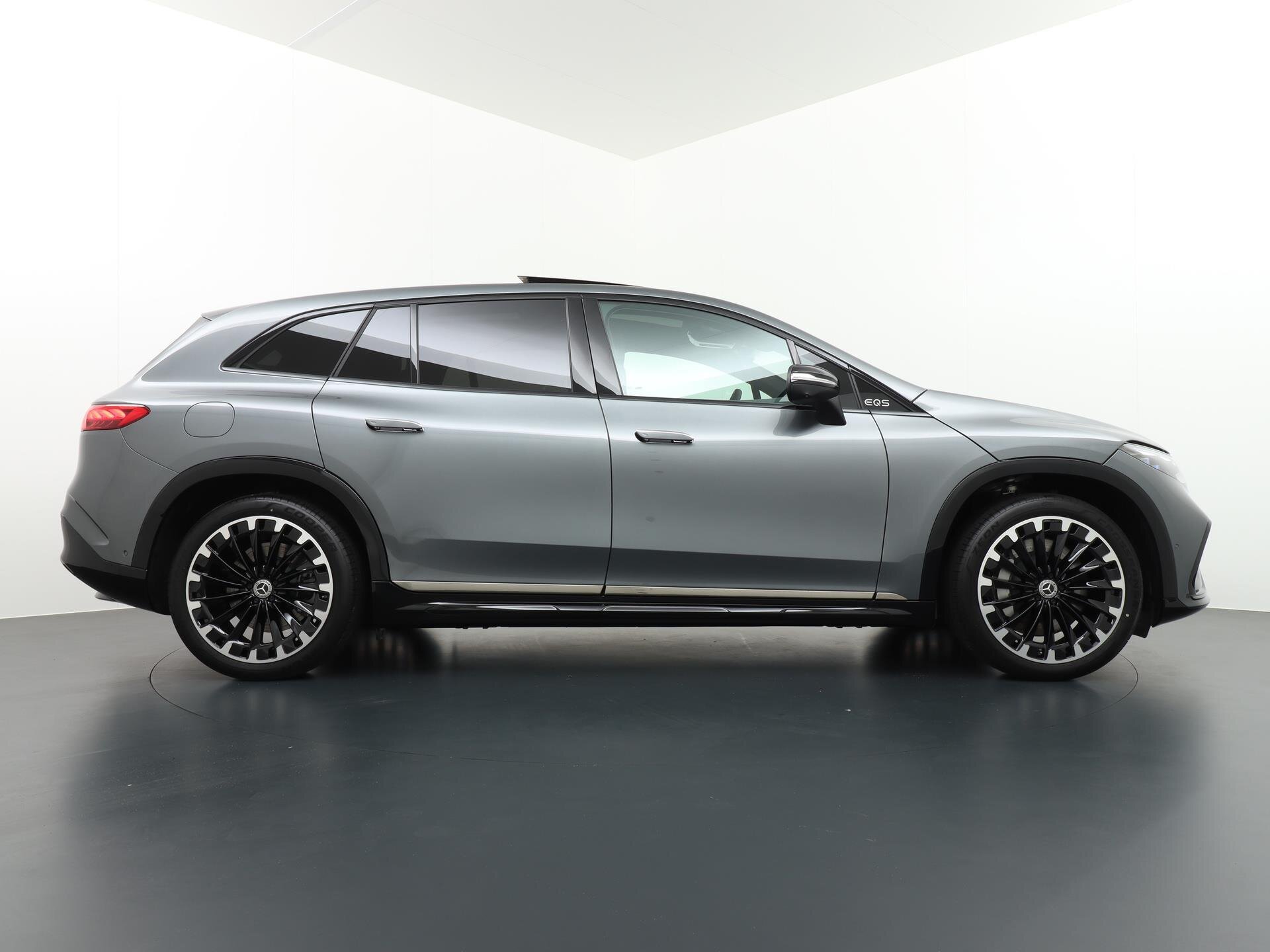 Mercedes-Benz EQS SUV 450 4MATIC AMG Line 108 kWh 11