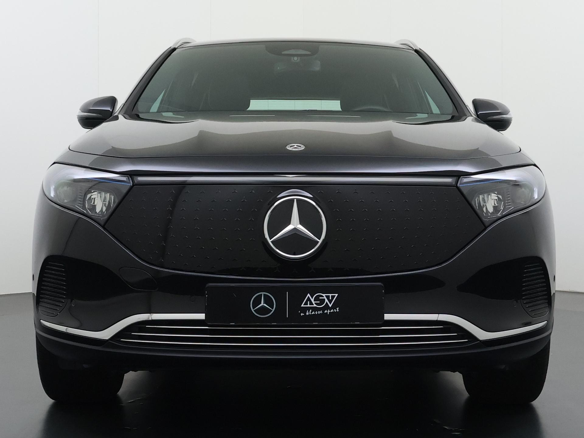 Mercedes-Benz EQA 250+ 10