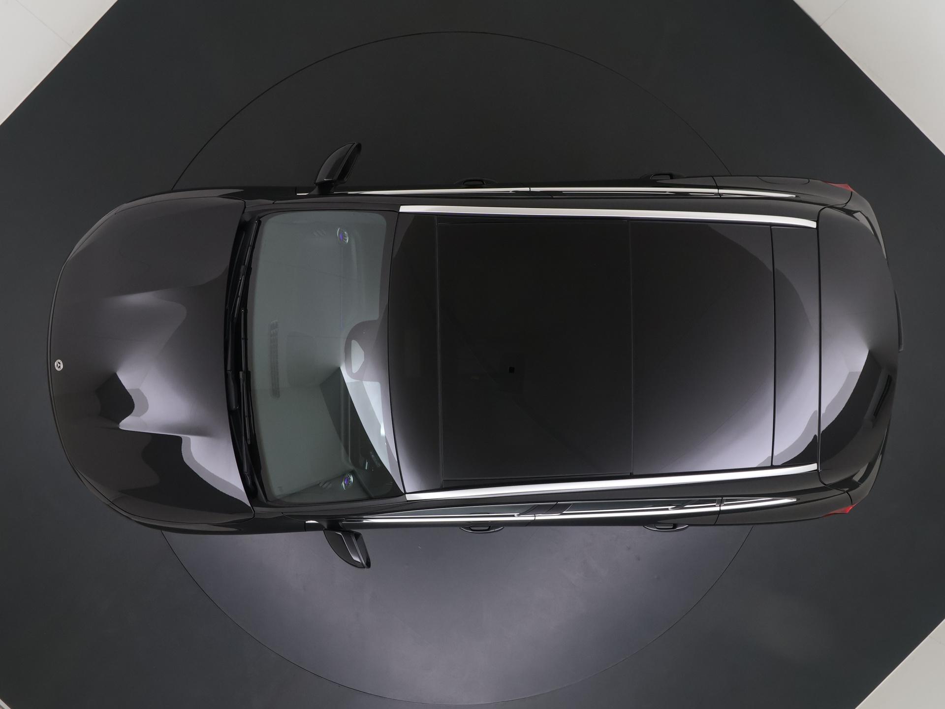 Mercedes-Benz EQA 250+ 11