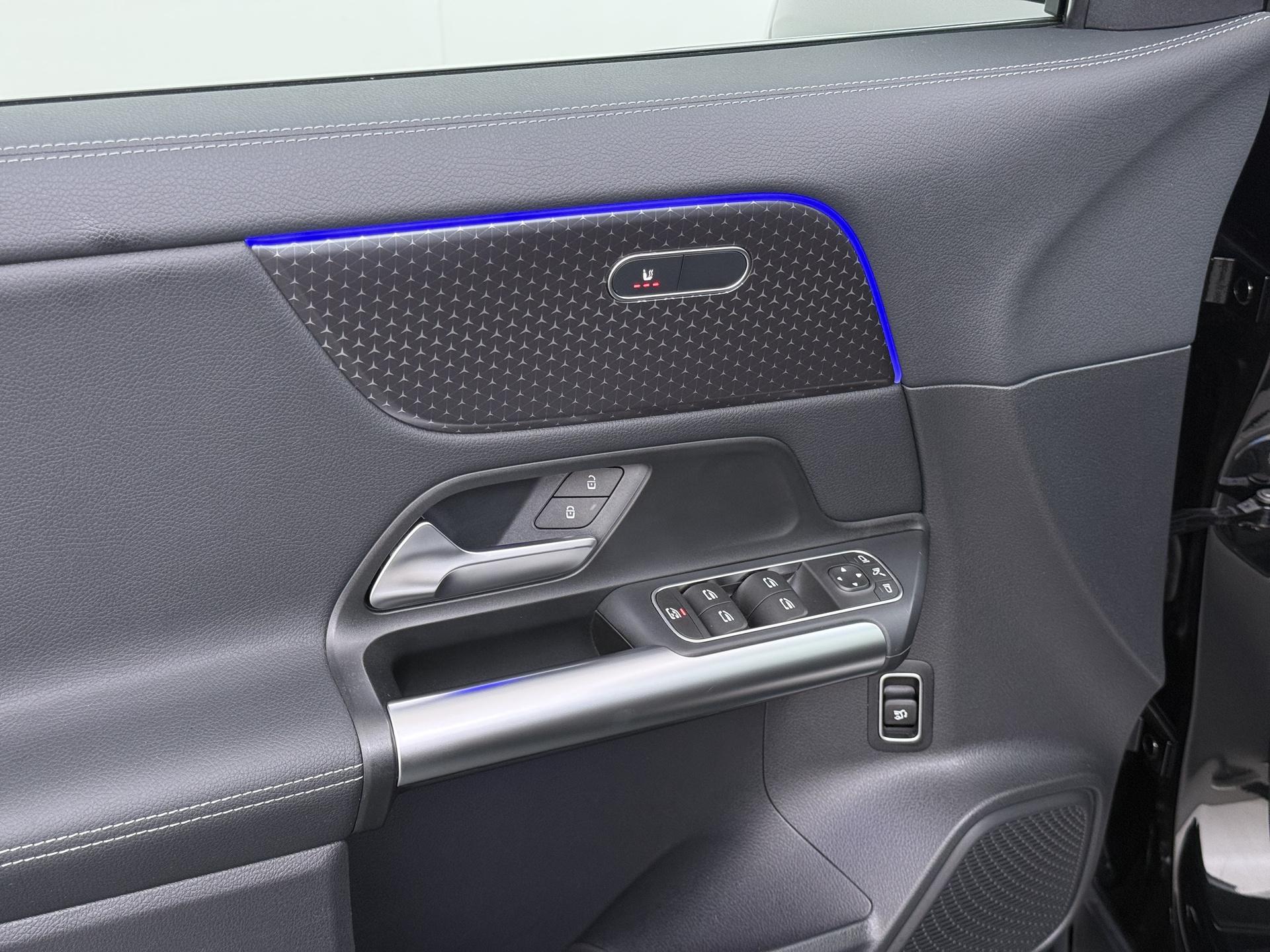 Mercedes-Benz EQA 250+ 19