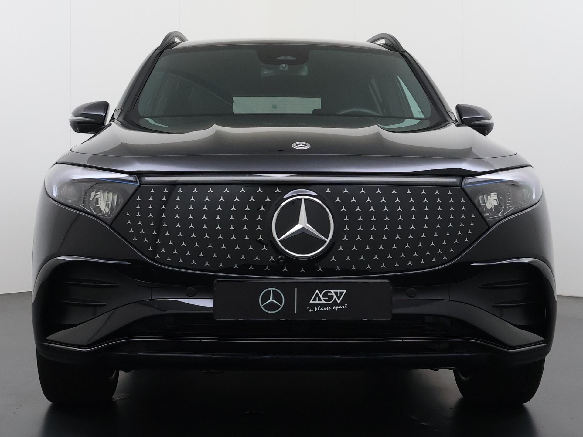 Mercedes-Benz EQB 250+ Business Solution AMG 12