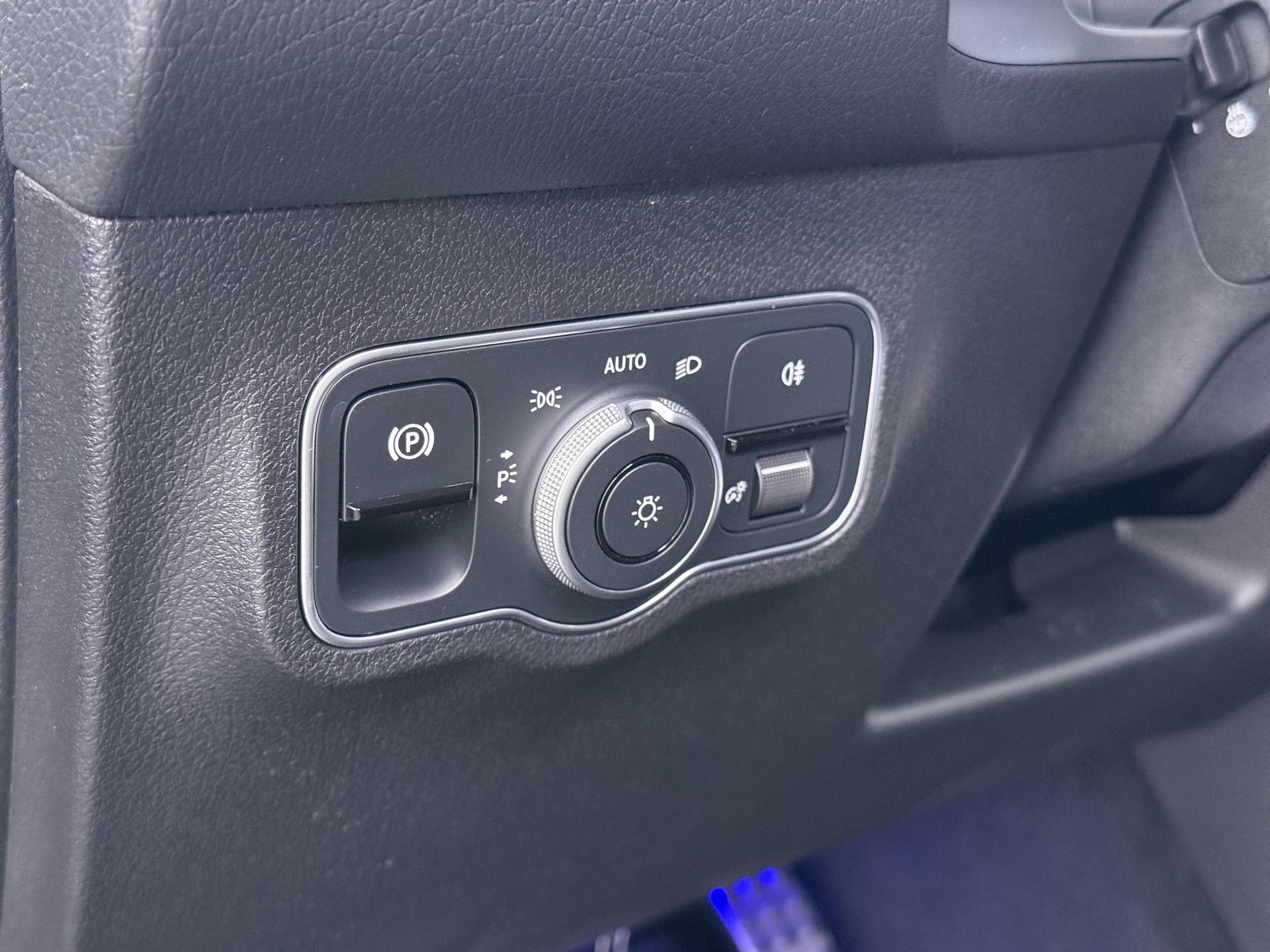 Mercedes-Benz EQB 250+ Business Solution AMG 25