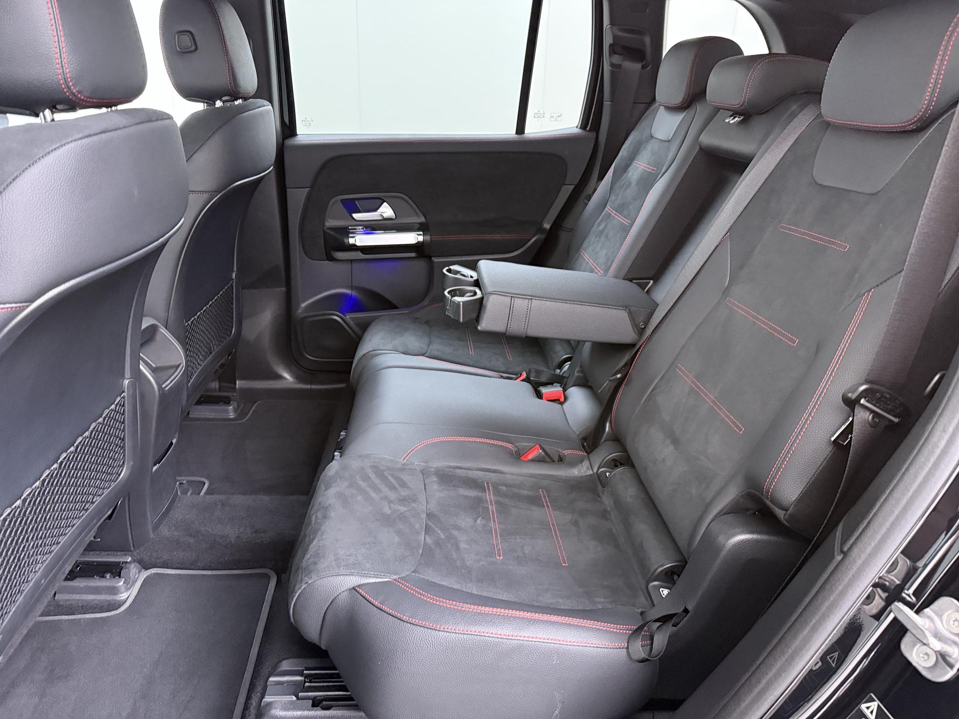 Mercedes-Benz EQB 250+ Business Solution AMG 27