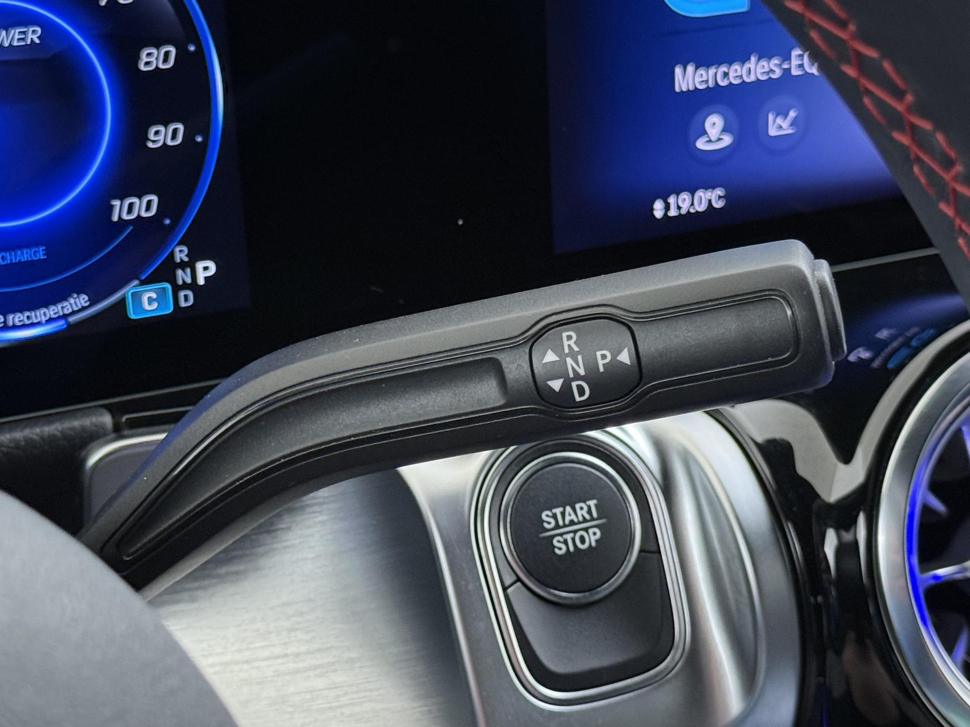 Mercedes-Benz EQB 250+ Business Solution AMG 30
