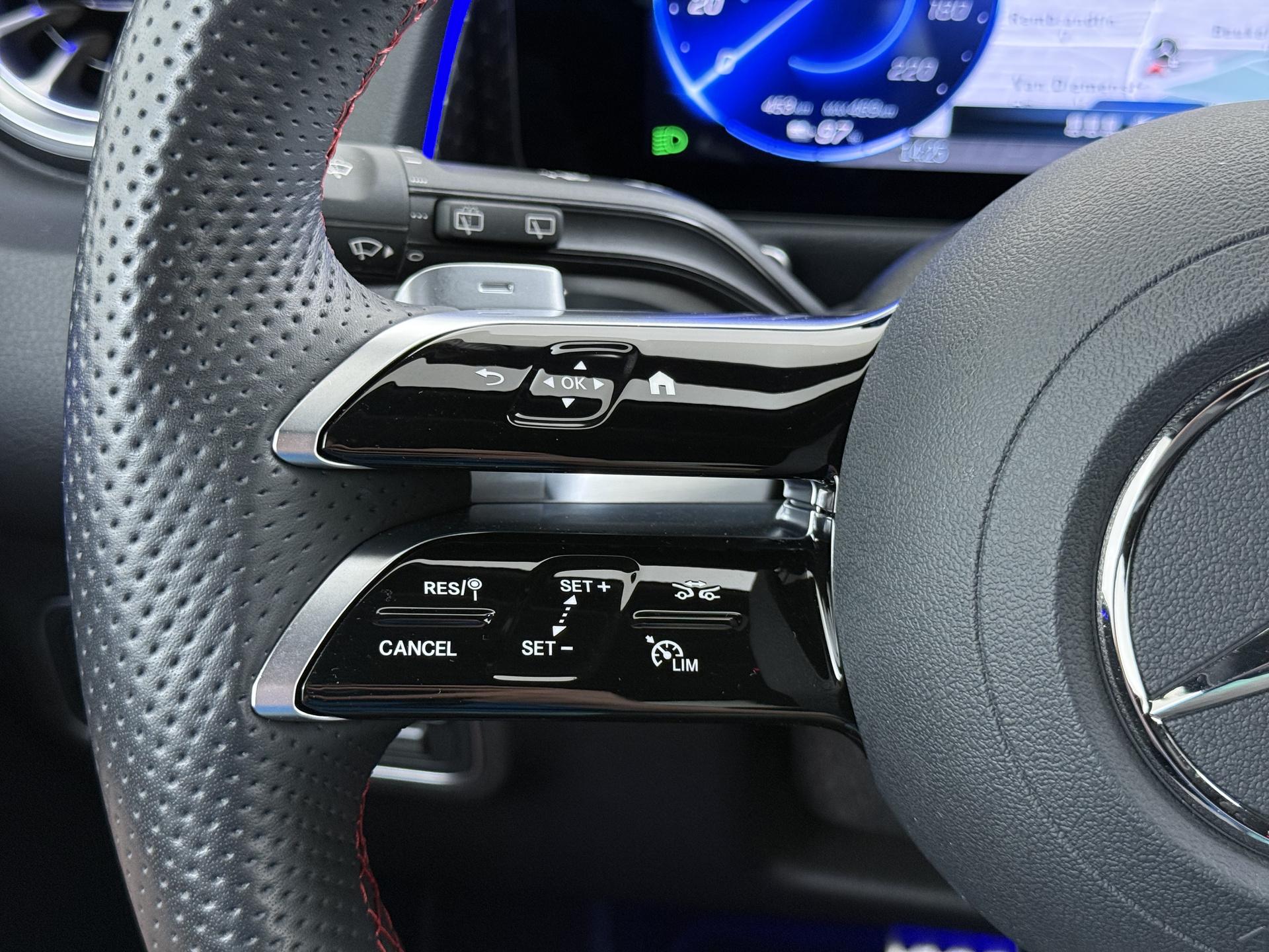 Mercedes-Benz EQB 250+ Business Solution AMG 31