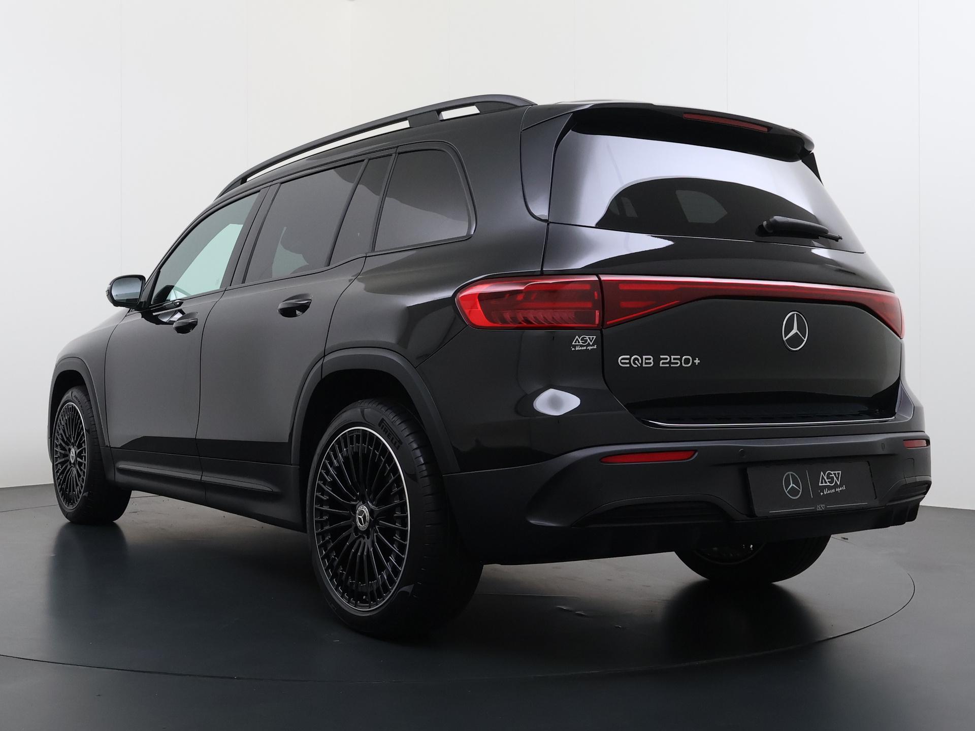 Mercedes-Benz EQB 250+ Business Solution AMG 4