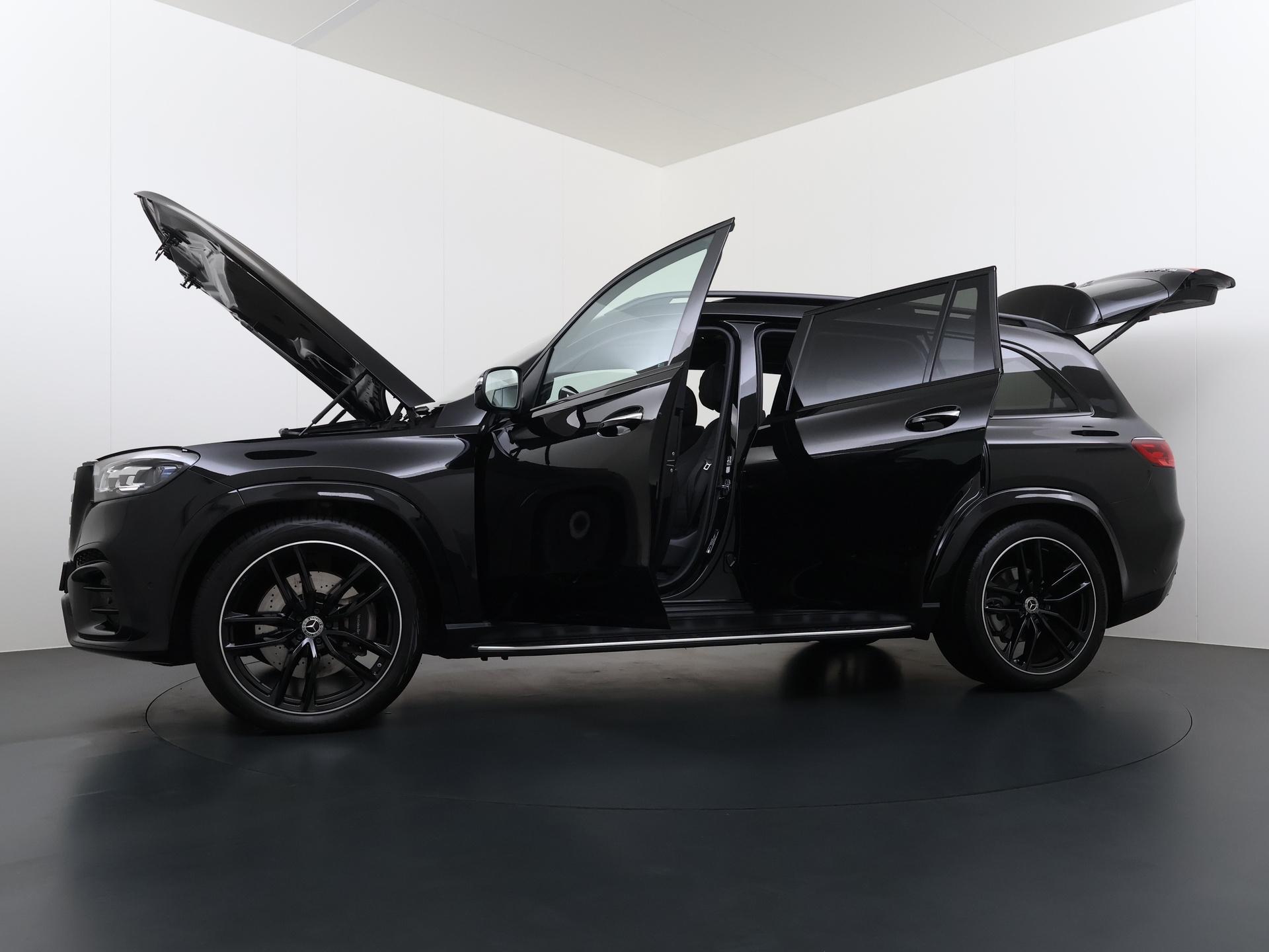 Mercedes-Benz GLS 450 4MATIC AMG Line Premium Plus 16