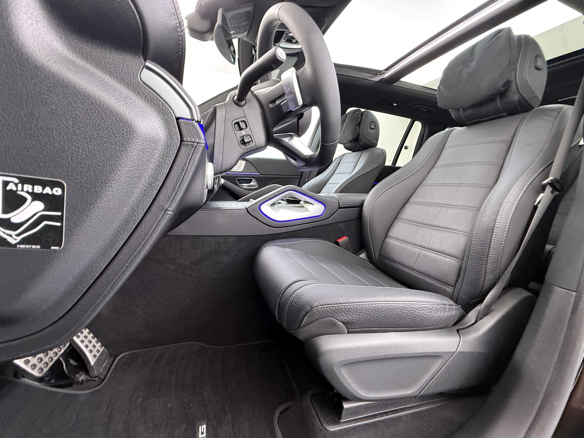 Mercedes-Benz GLS 450 4MATIC AMG Line Premium Plus 28