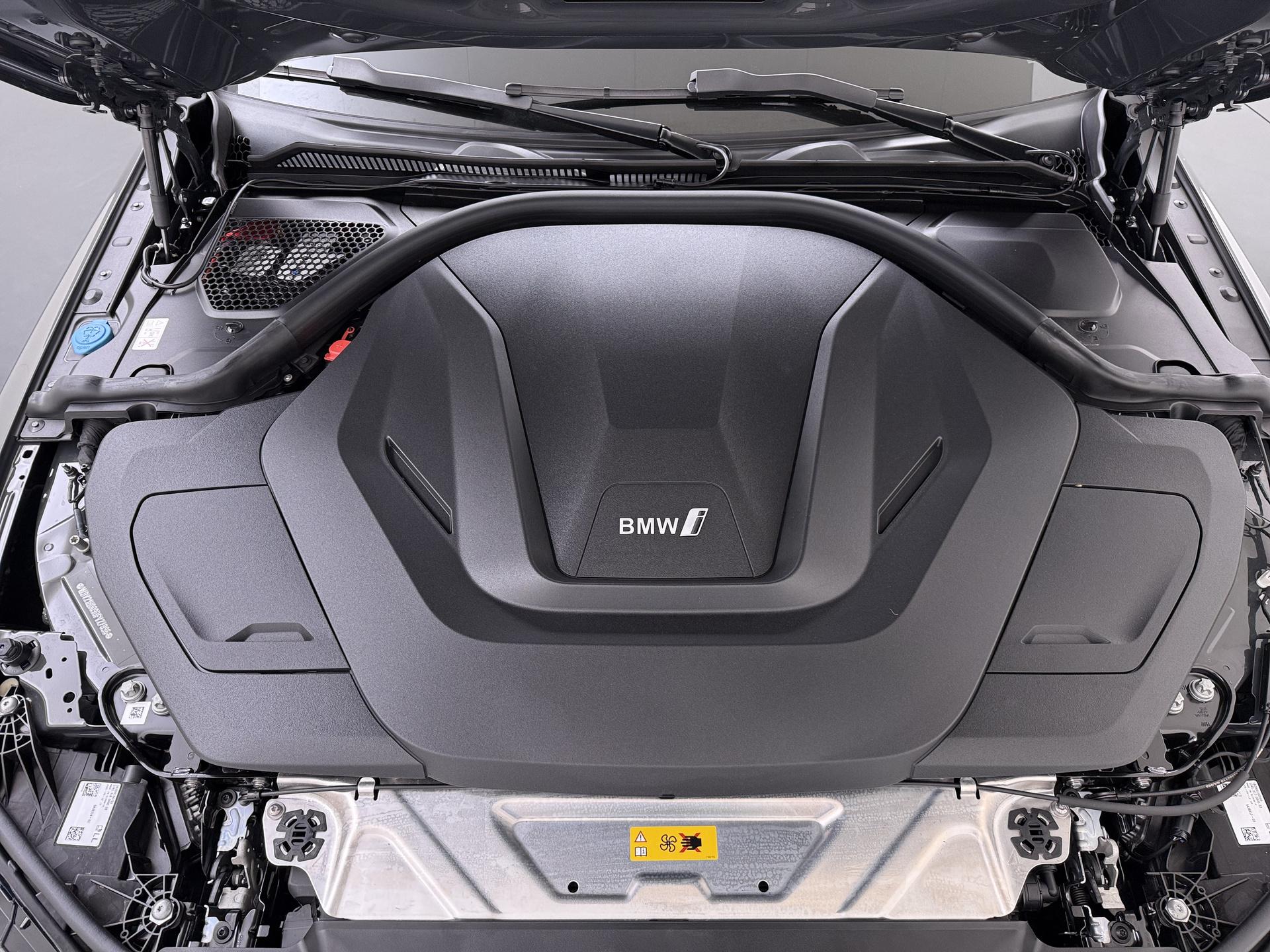 BMW i4 eDrive40 M Sport Edition 84 kWh 10