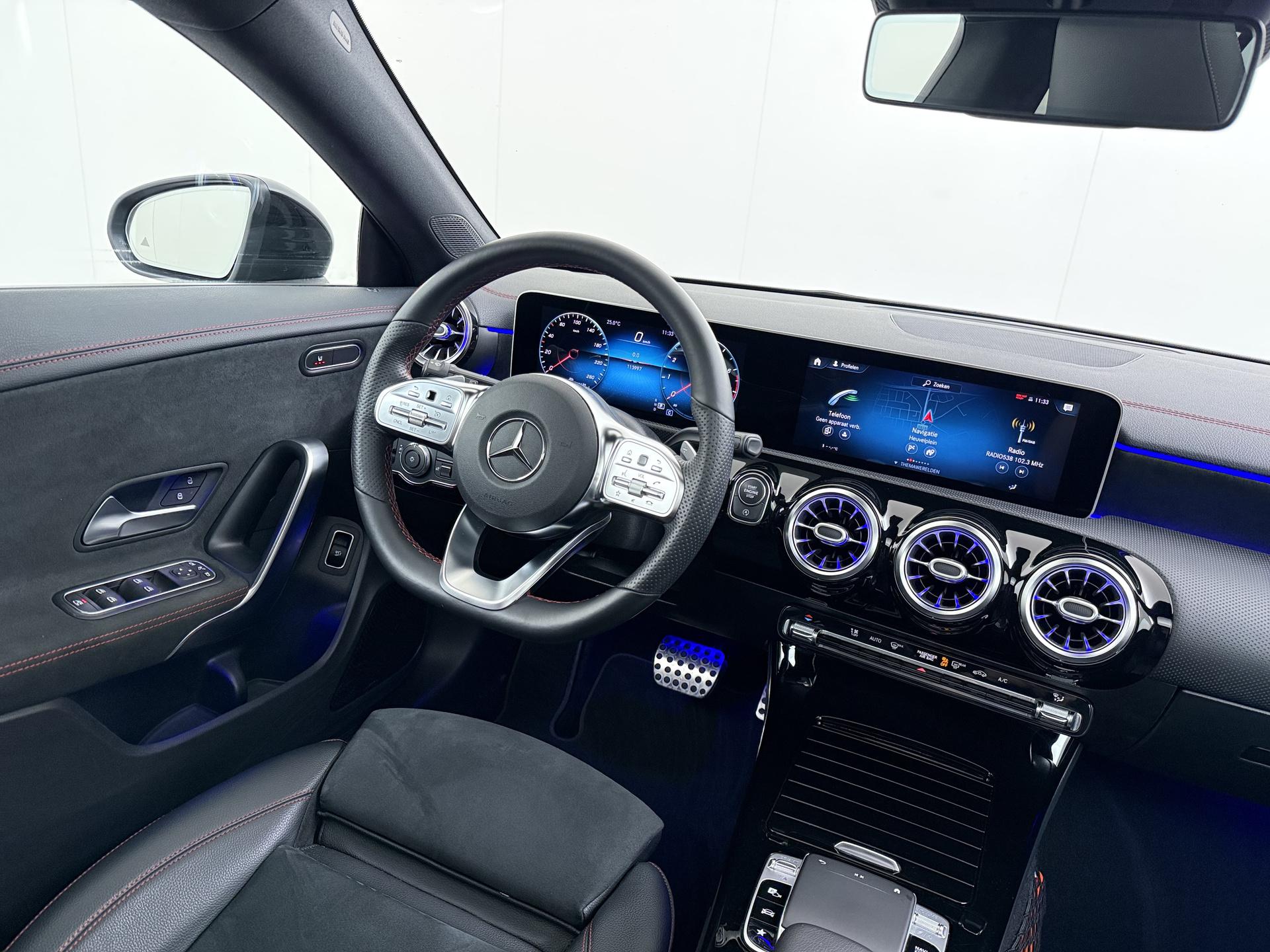 Mercedes-Benz CLA-klasse Shooting Brake 200 Business Solution AMG 20