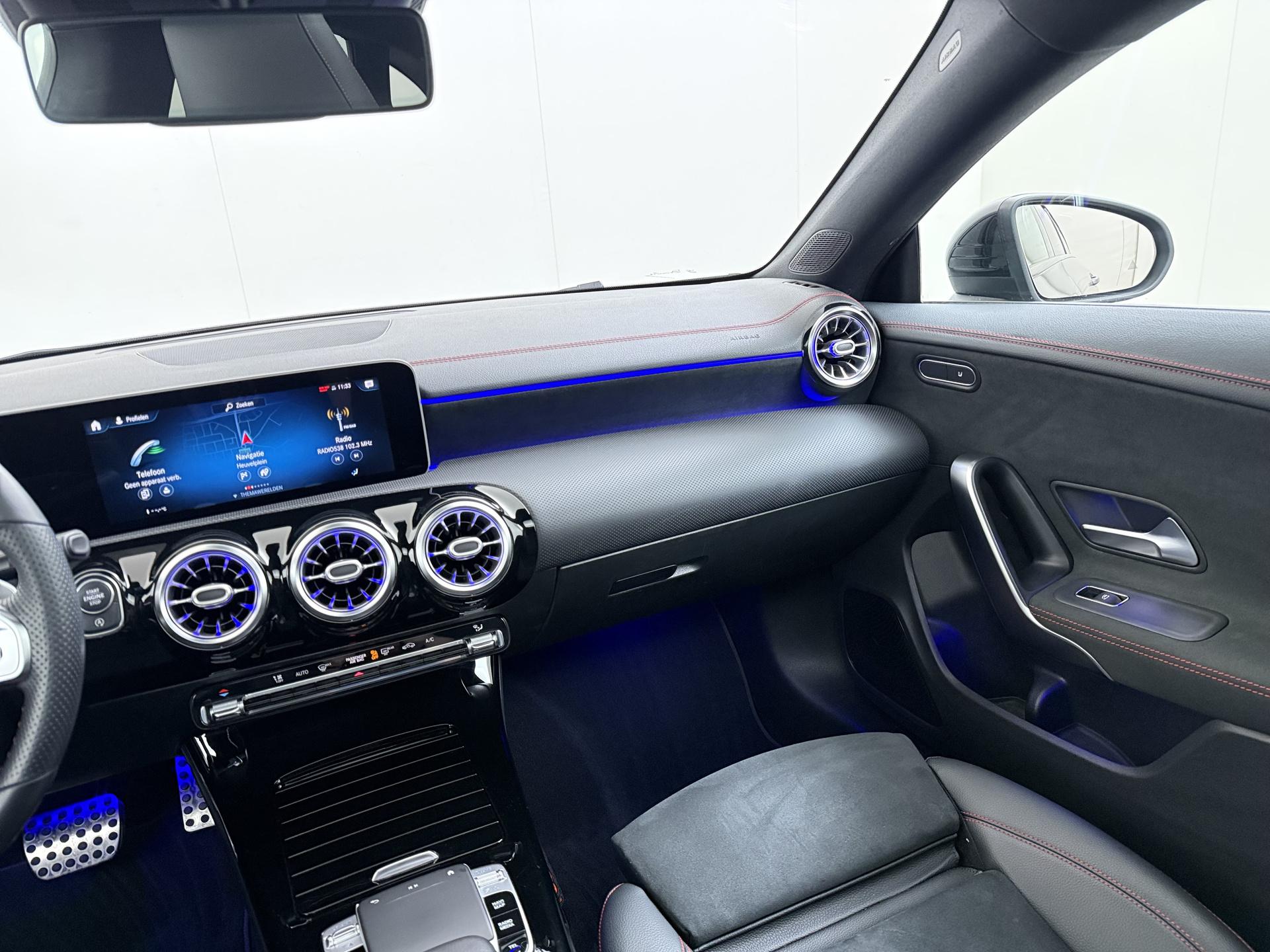 Mercedes-Benz CLA-klasse Shooting Brake 200 Business Solution AMG 21