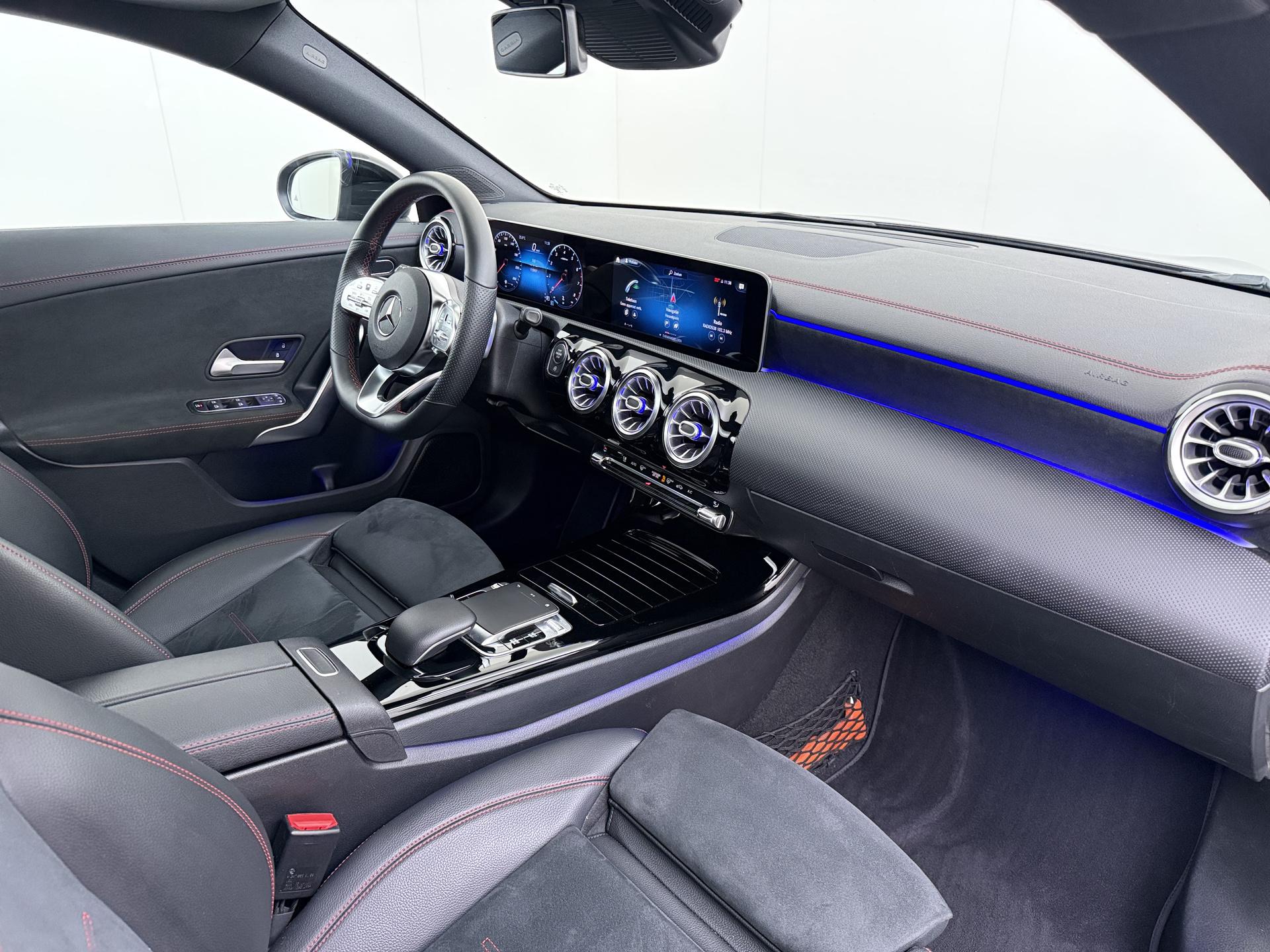 Mercedes-Benz CLA-klasse Shooting Brake 200 Business Solution AMG 40