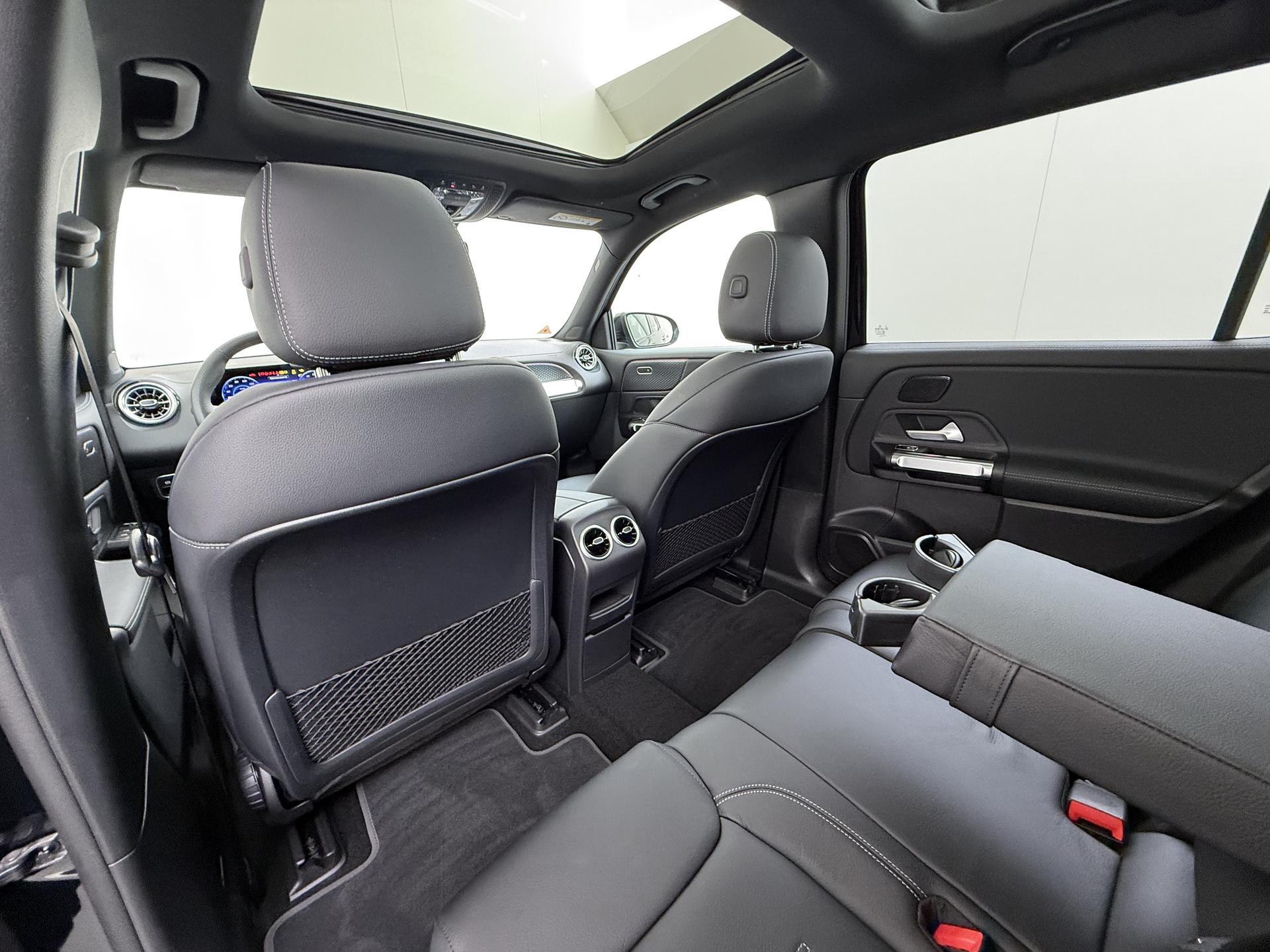 Mercedes-Benz EQB 250+ AMG Line 71 kWh 25