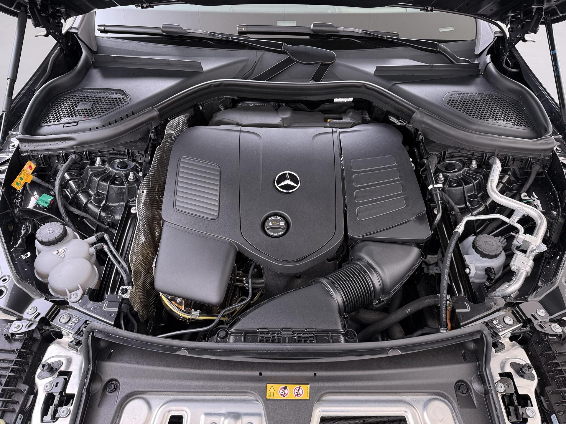 Mercedes-Benz GLC 400 e 4MATIC AMG Line Premium Plus 18