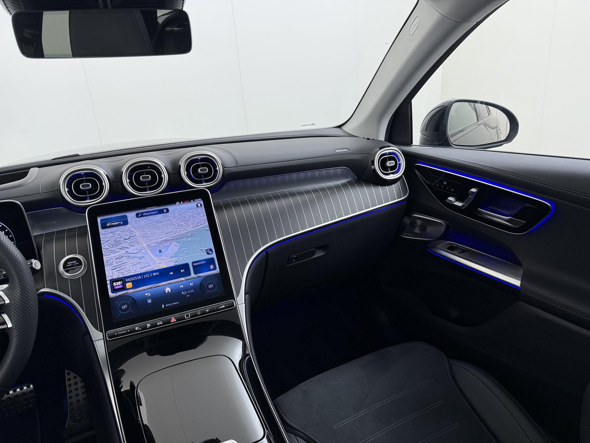 Mercedes-Benz GLC 400 e 4MATIC AMG Line Premium Plus 31