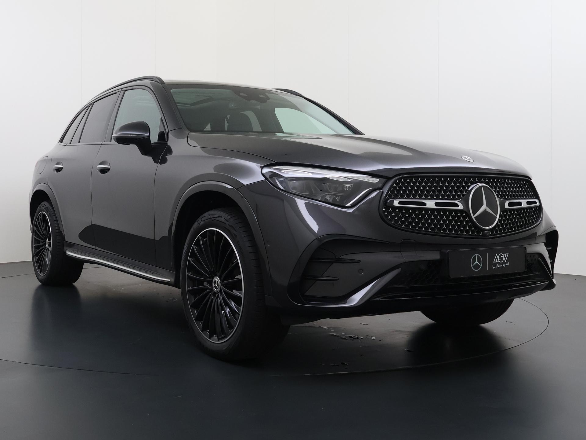 Mercedes-Benz GLC 400 e 4MATIC AMG Line Premium Plus 6