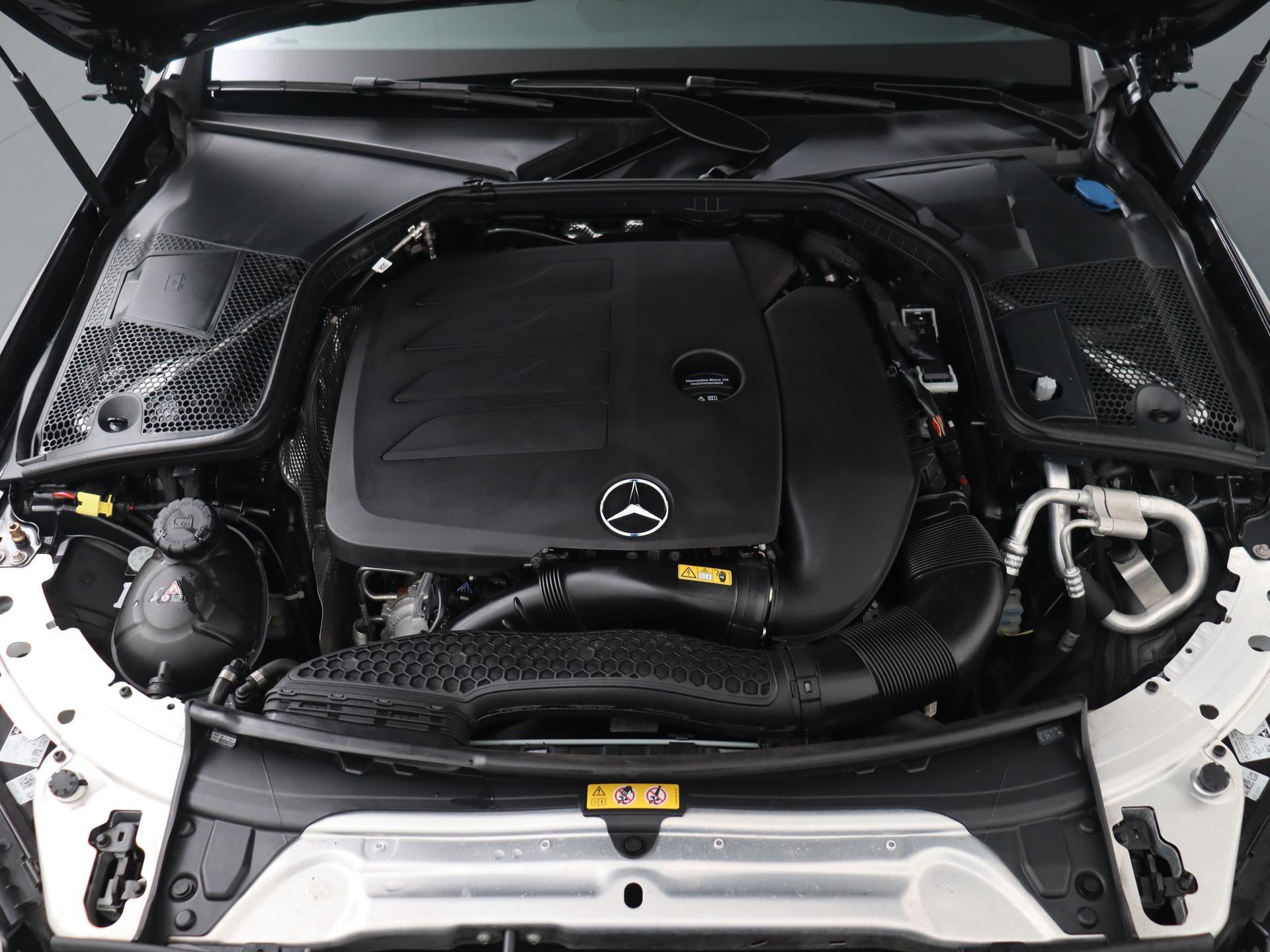 Mercedes-Benz C-Klasse Estate 180 Business Solution AMG 25