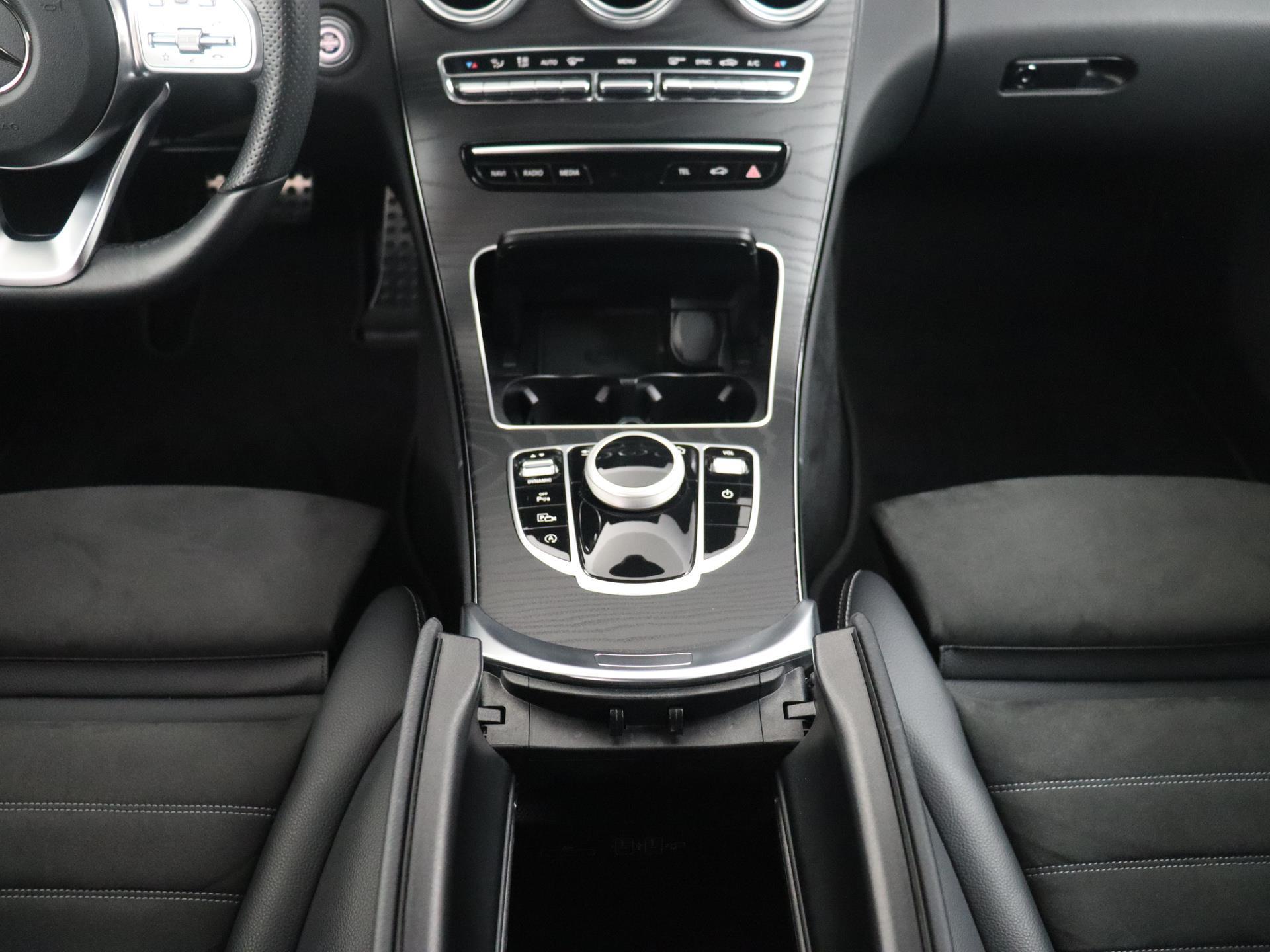 Mercedes-Benz C-Klasse Estate 180 Business Solution AMG 33