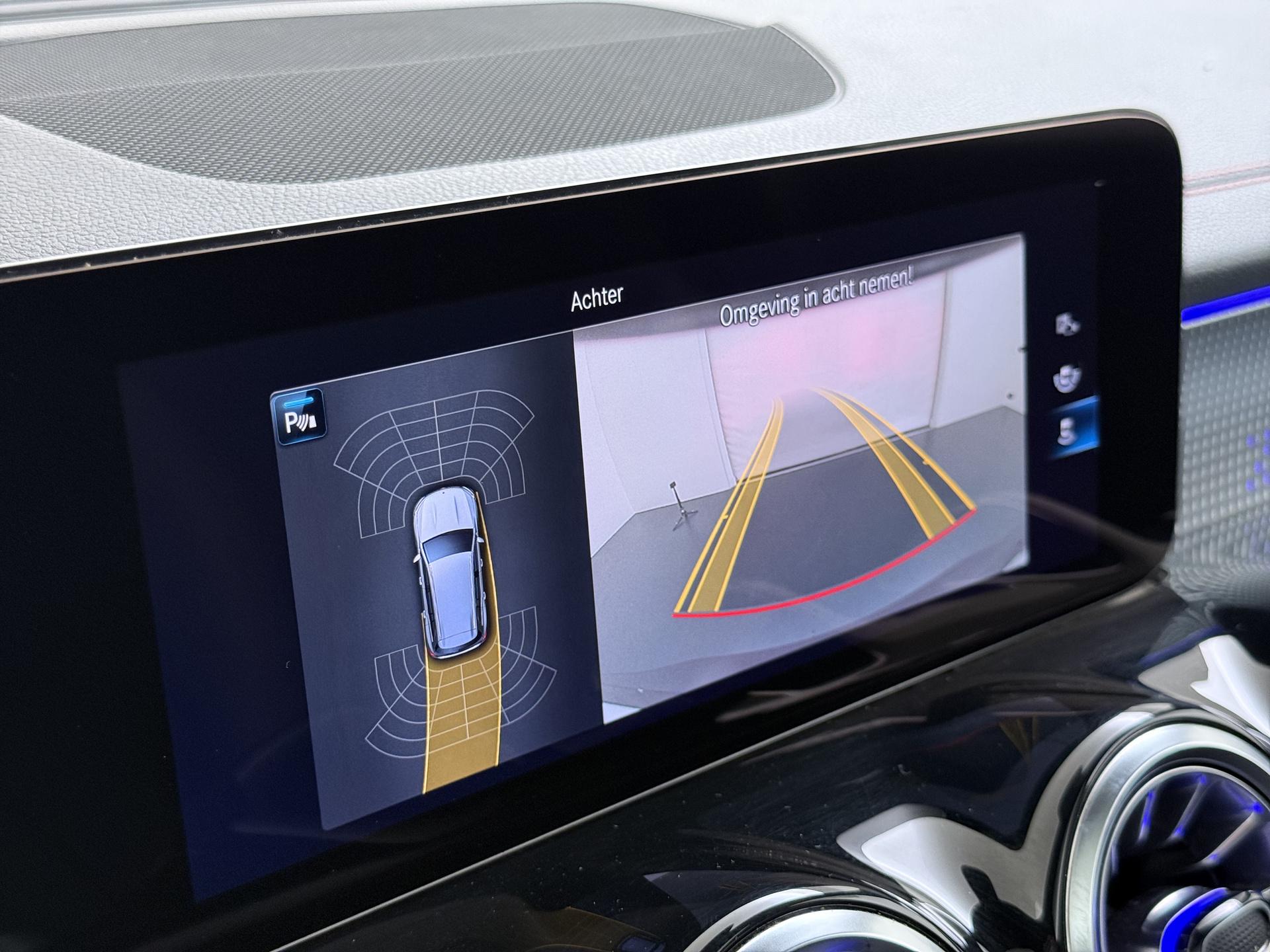 Mercedes-Benz EQB 250 AMG Line 67 kWh 10