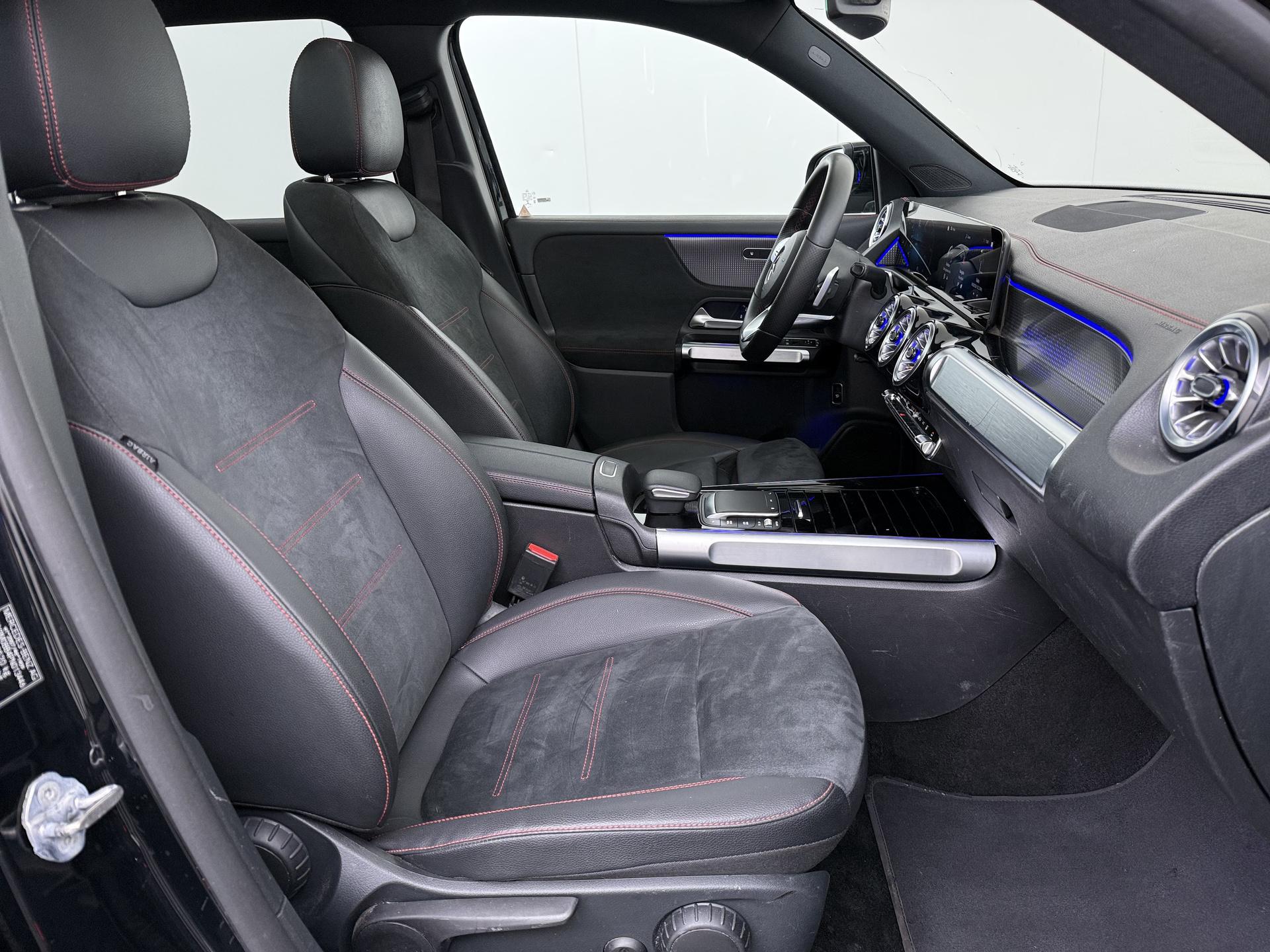 Mercedes-Benz EQB 250 AMG Line 67 kWh 15