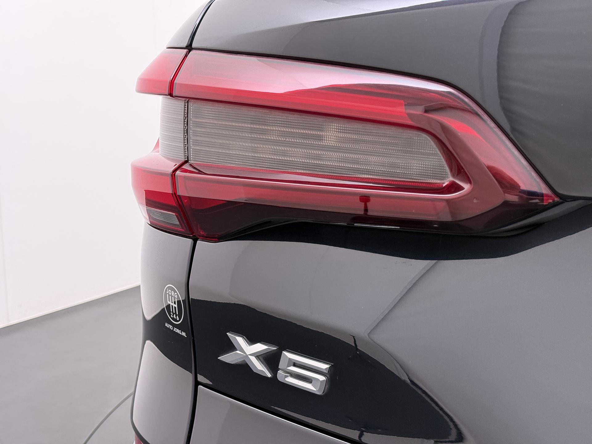 BMW X5 xDrive45e High Executive 4