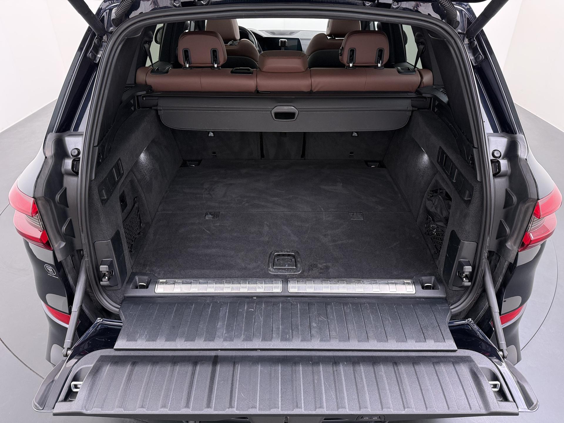 BMW X5 xDrive45e High Executive 8