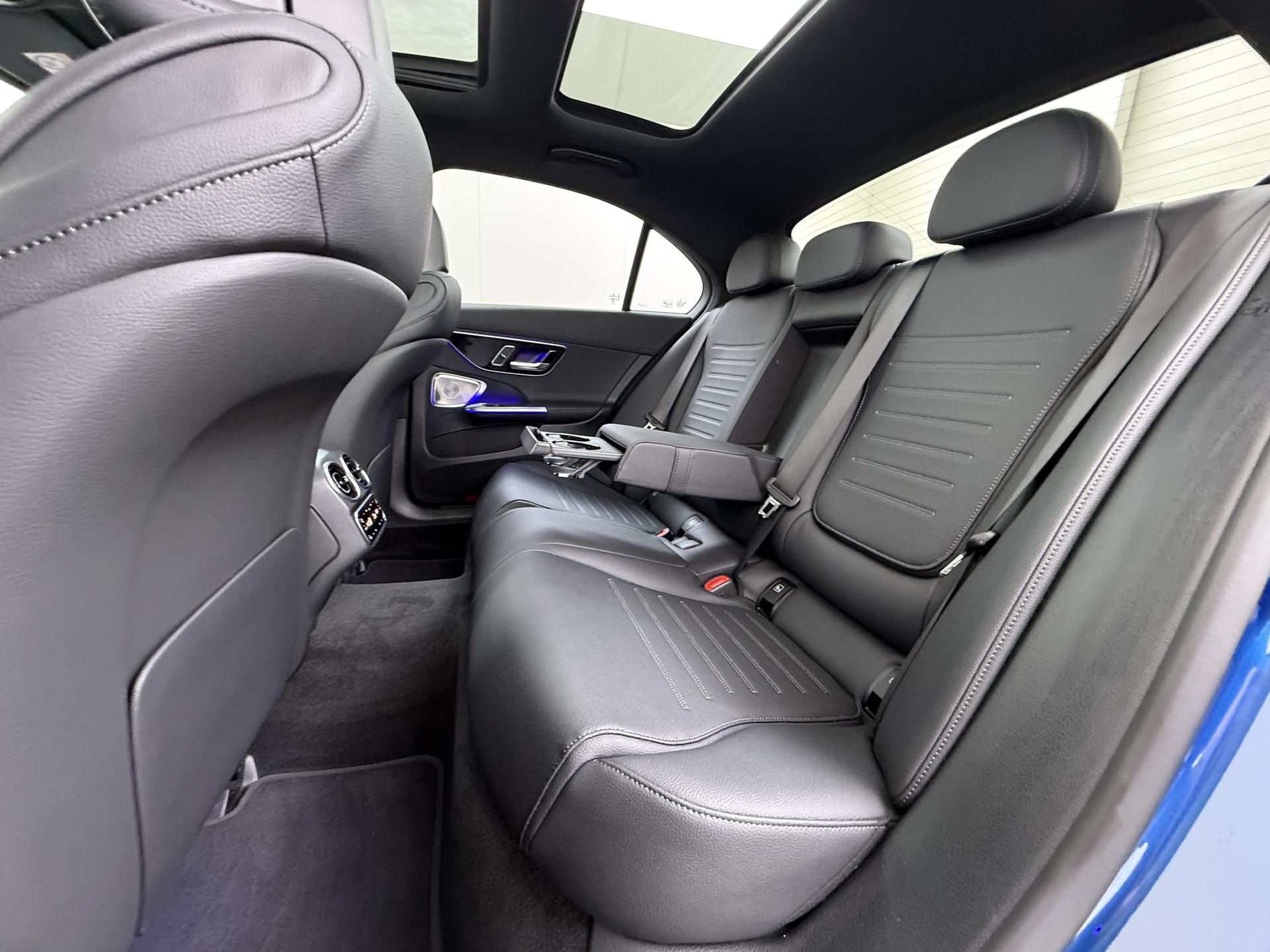 Mercedes-Benz C-klasse C 300 e AMG Line 30