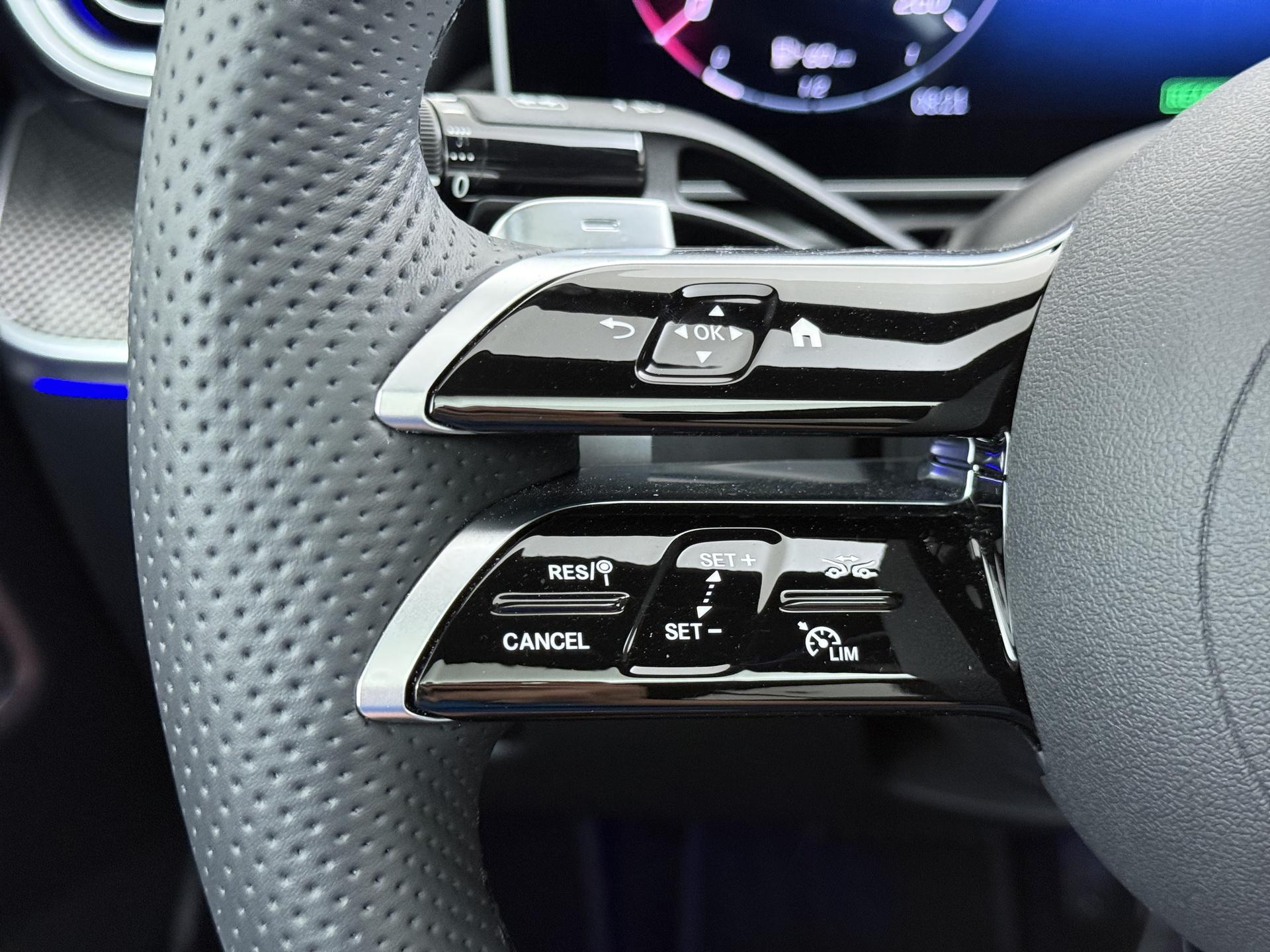 Mercedes-Benz C-klasse C 300 e AMG Line 36