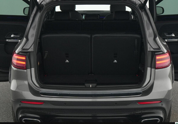 Mercedes-Benz GLB 180 Star Edition AMG Line 4