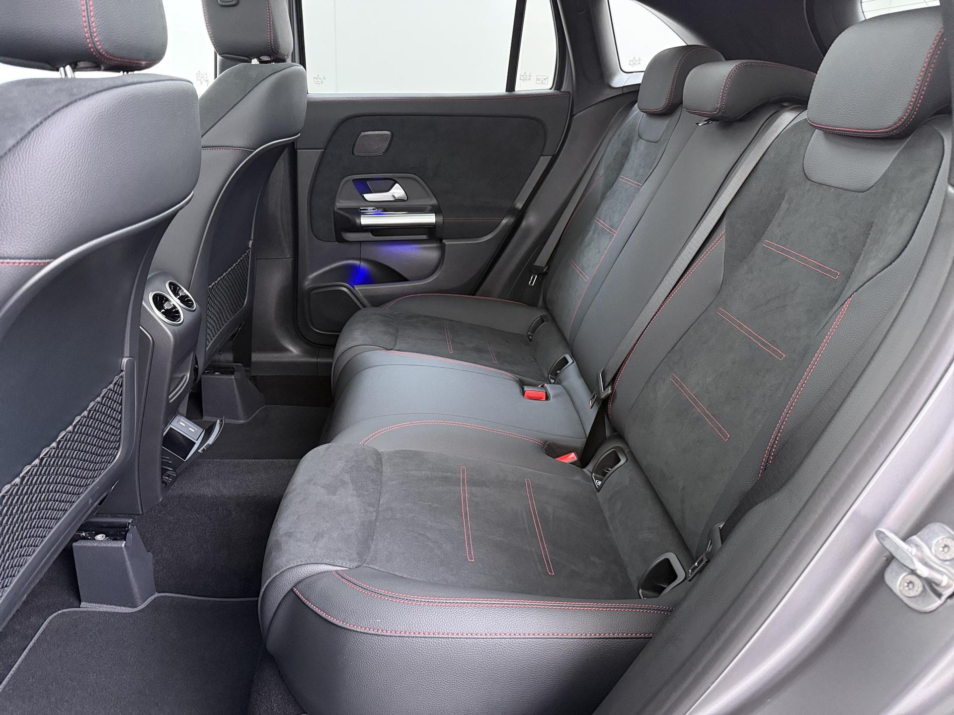 Mercedes-Benz GLA-klasse 250 e Business Solution AMG 12