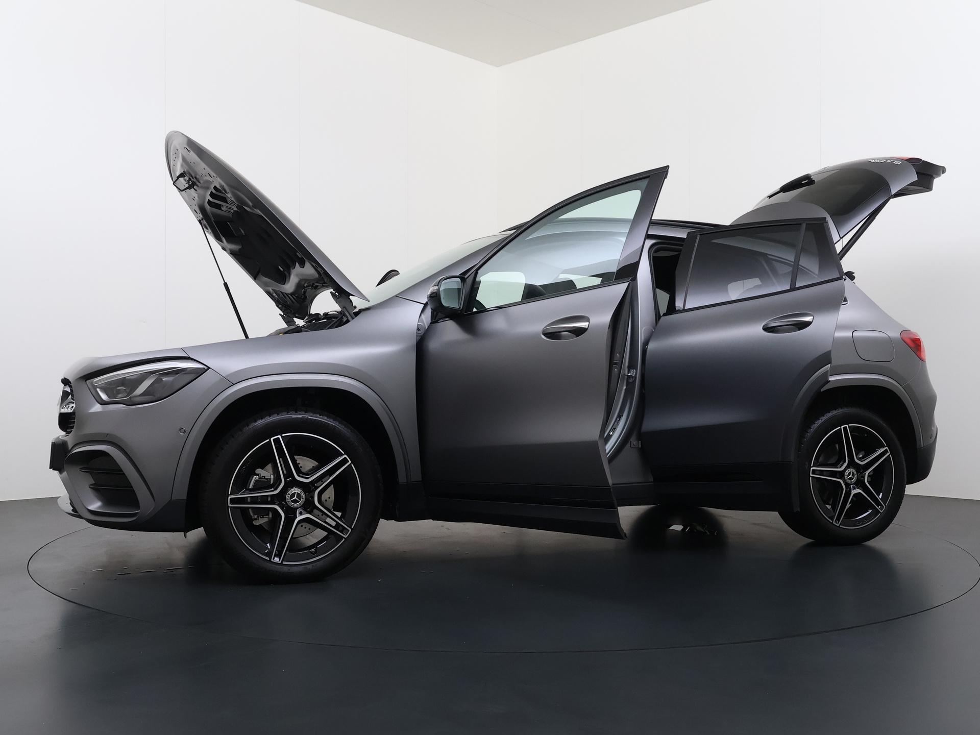 Mercedes-Benz GLA-klasse 250 e Business Solution AMG 18