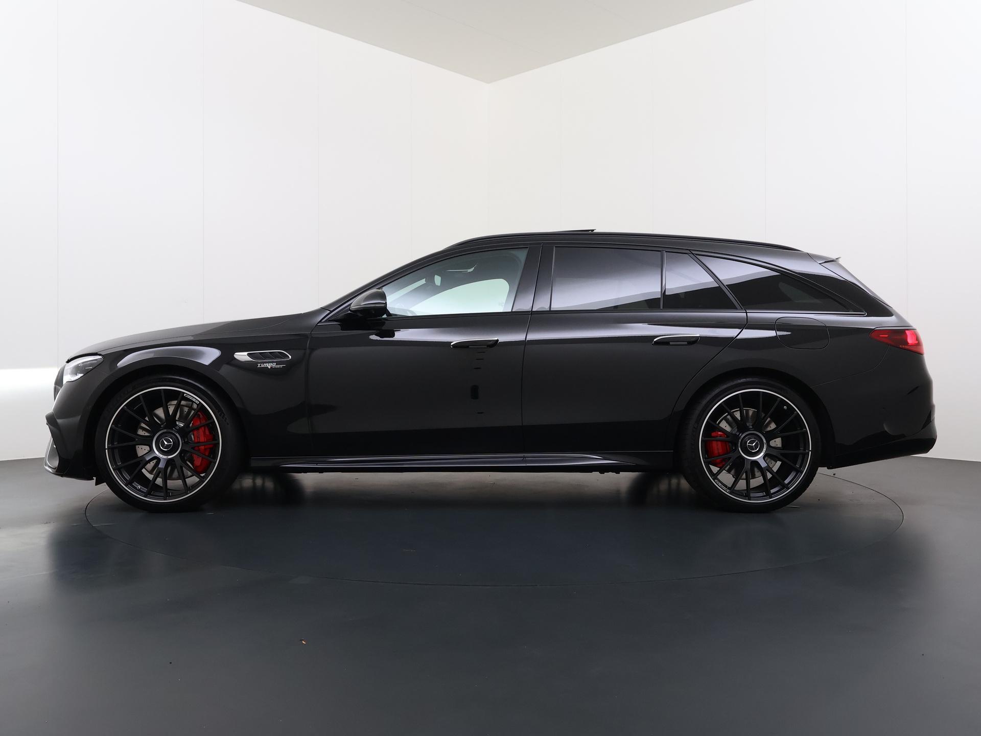 Mercedes-Benz E-klasse Estate AMG 53 4MATIC+ Night Edition 2